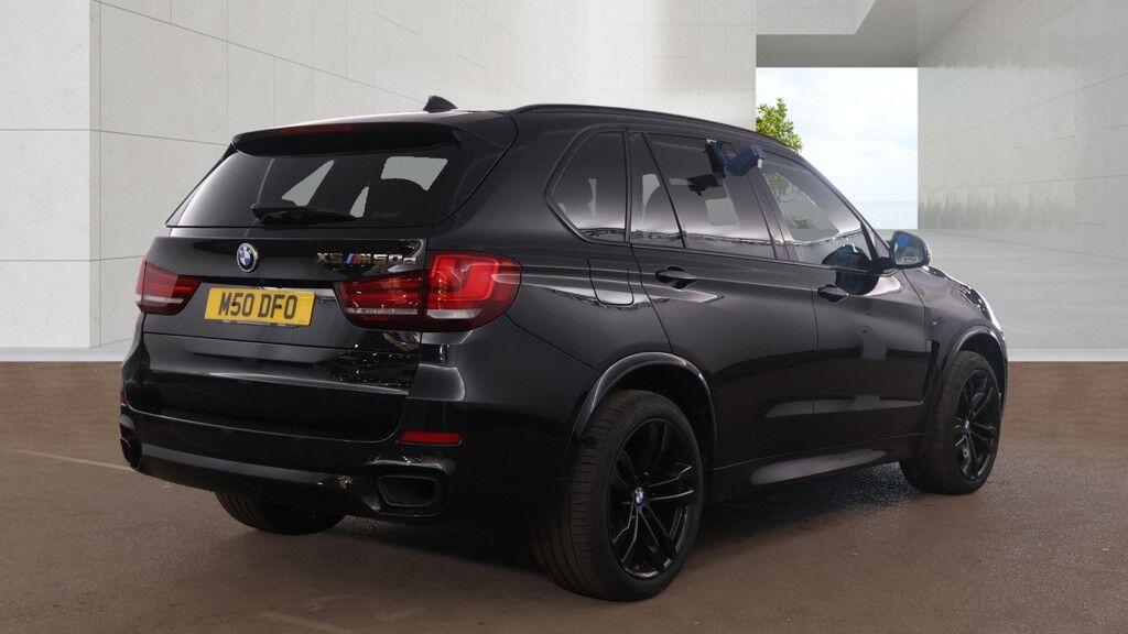 BMW X5 view 11