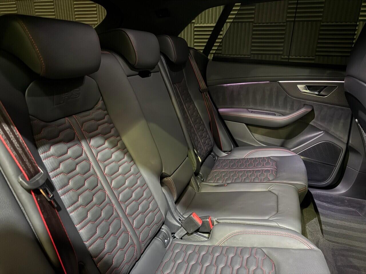 Audi RSQ8 view 13