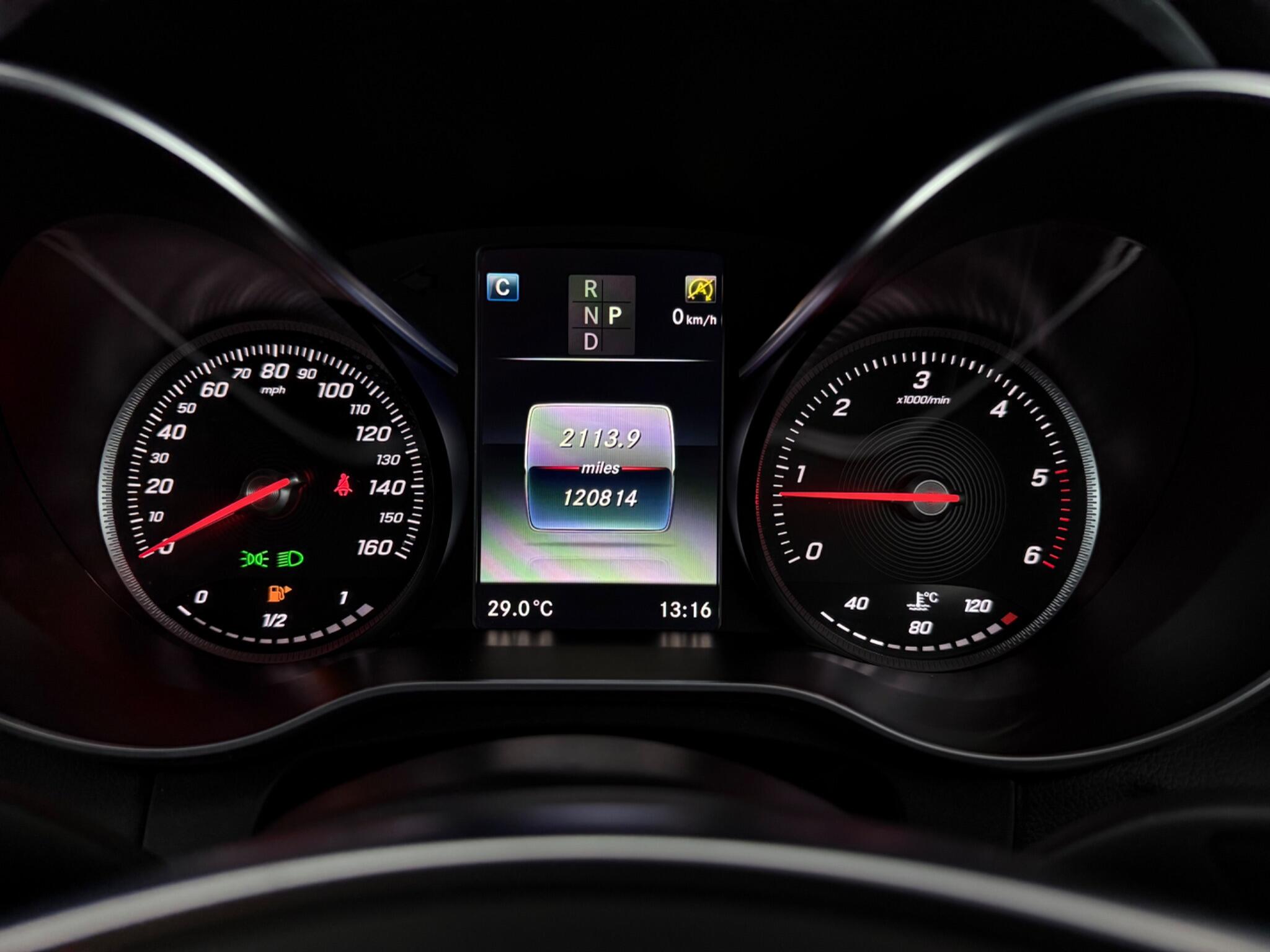 Mercedes-Benz C-Class view 14