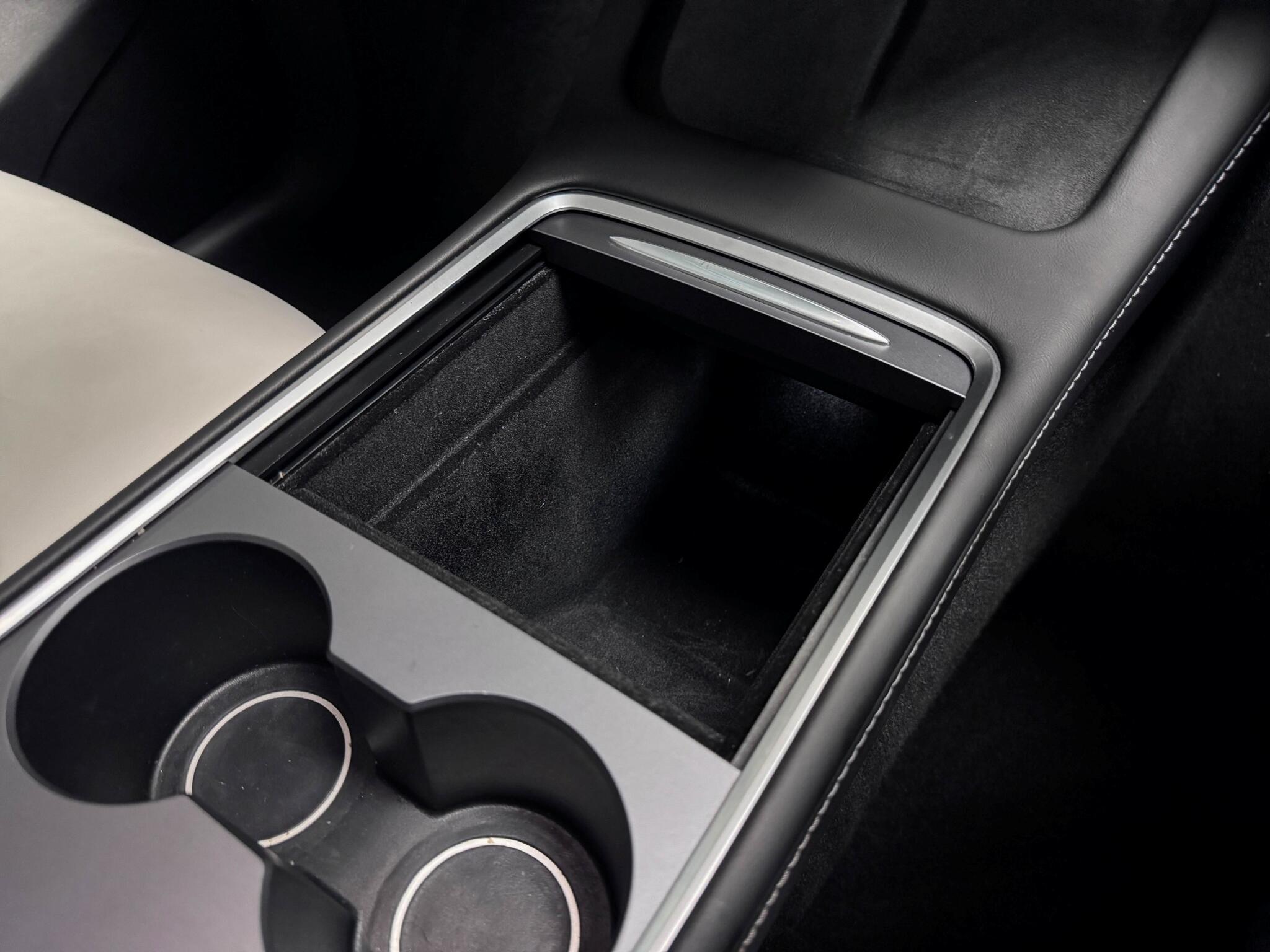 Tesla Model Y view 37