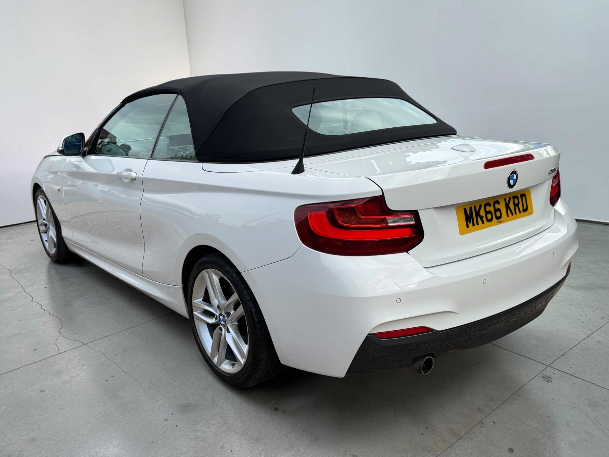 BMW 2 Series view 14