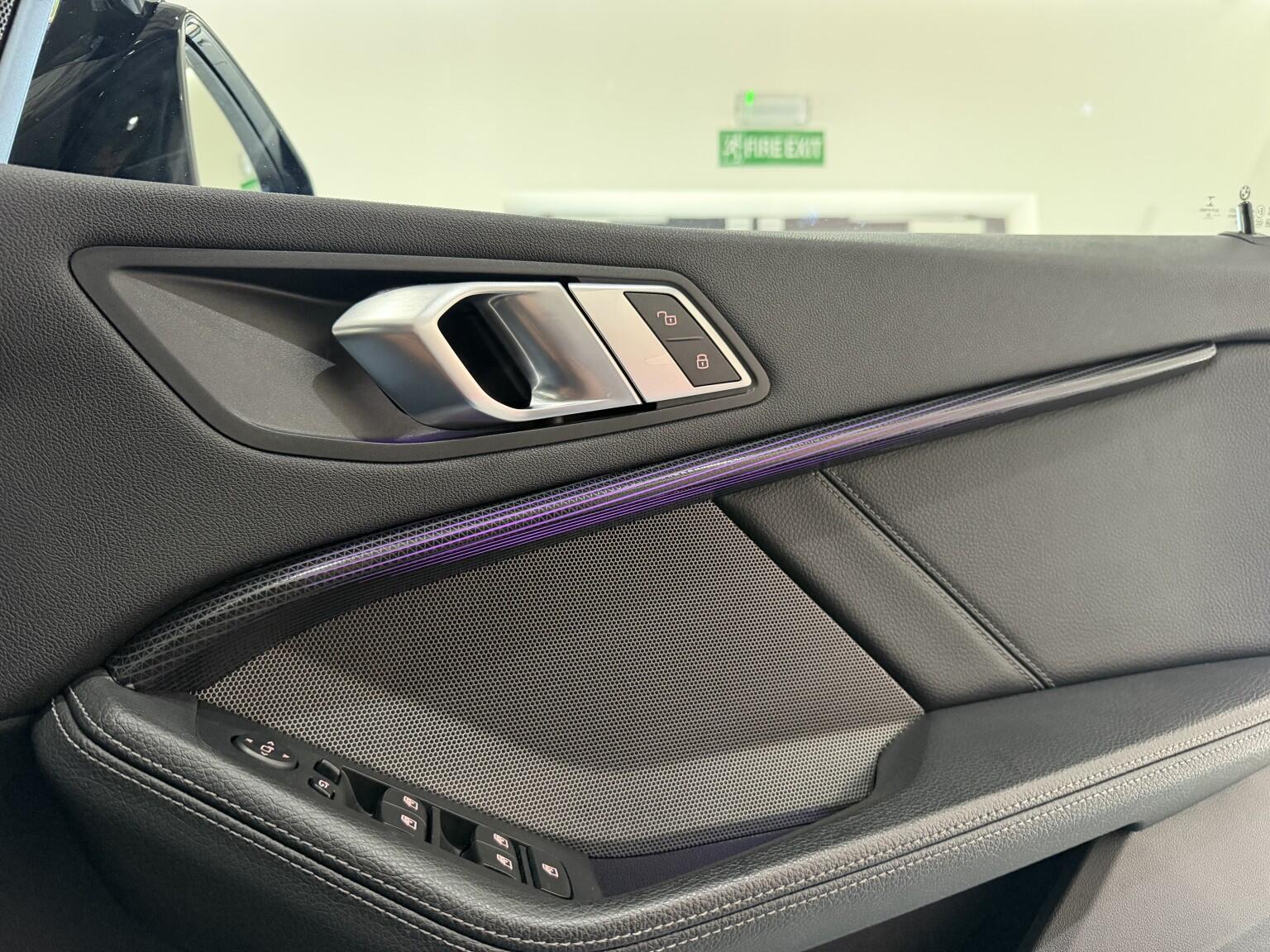 BMW 1 Series view 17