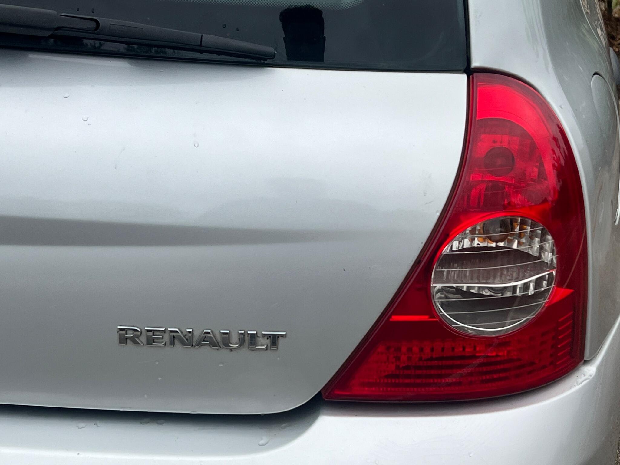 Renault Clio view 12
