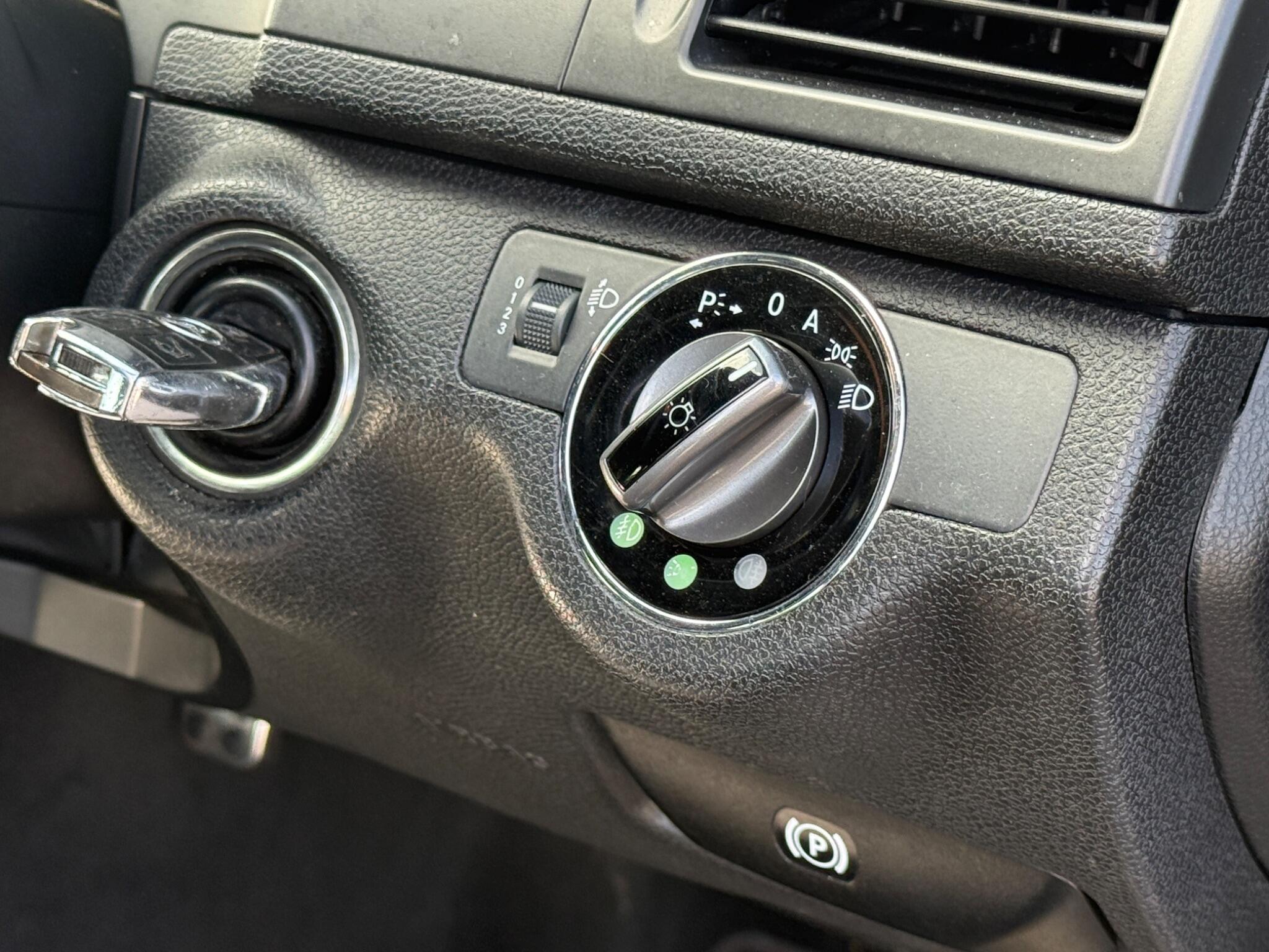 Mercedes-Benz C Class - Image 10