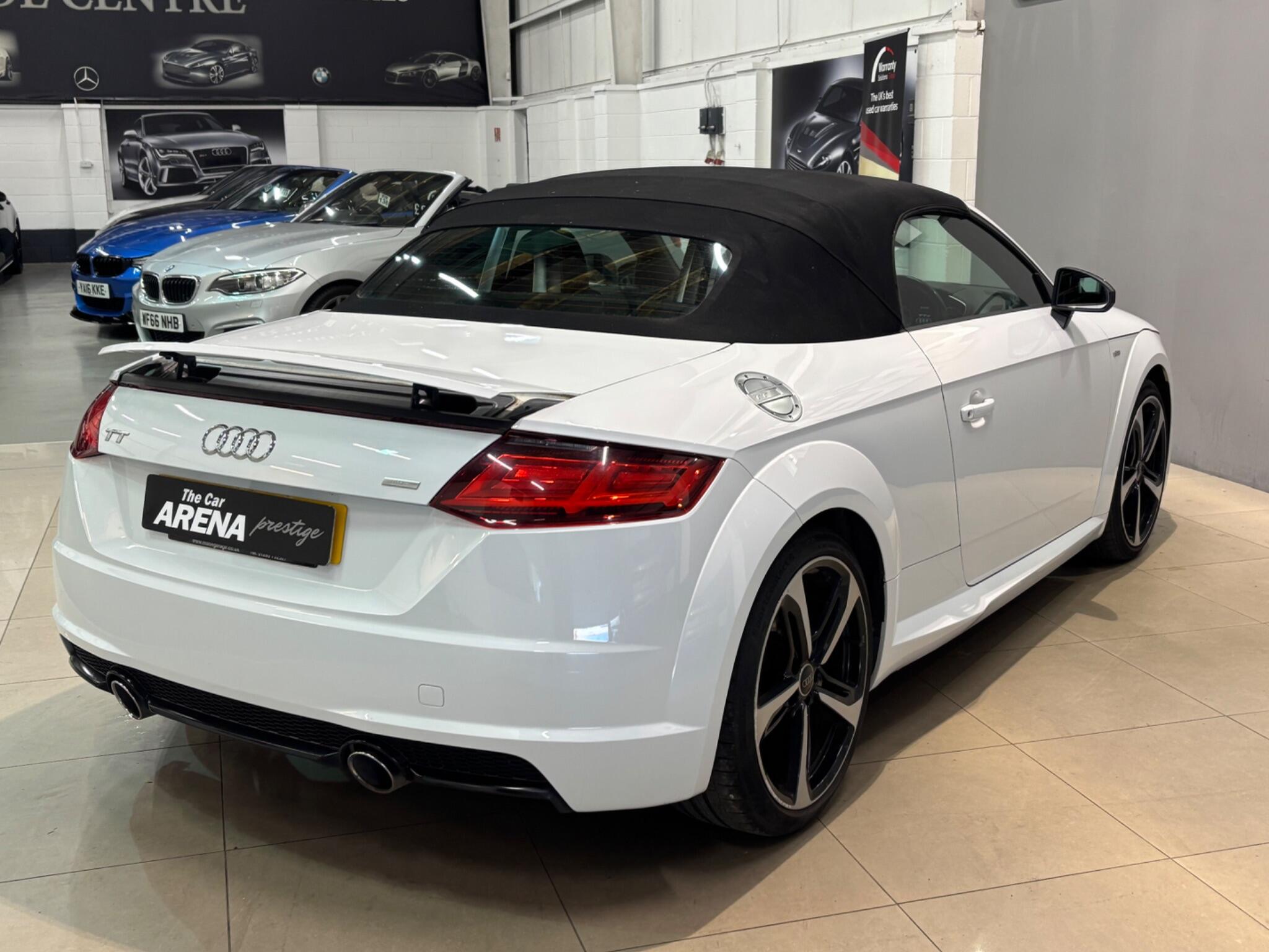 Audi TT view 18