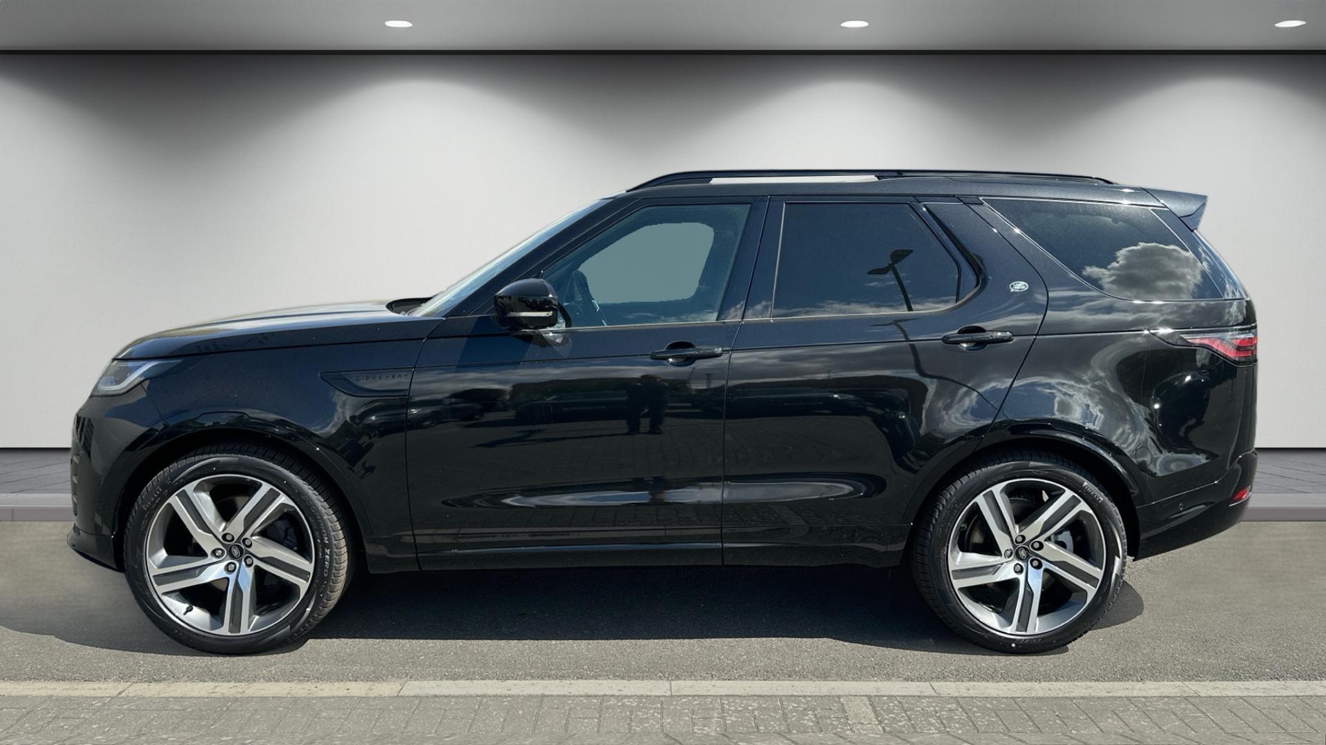 Land Rover Discovery view 6