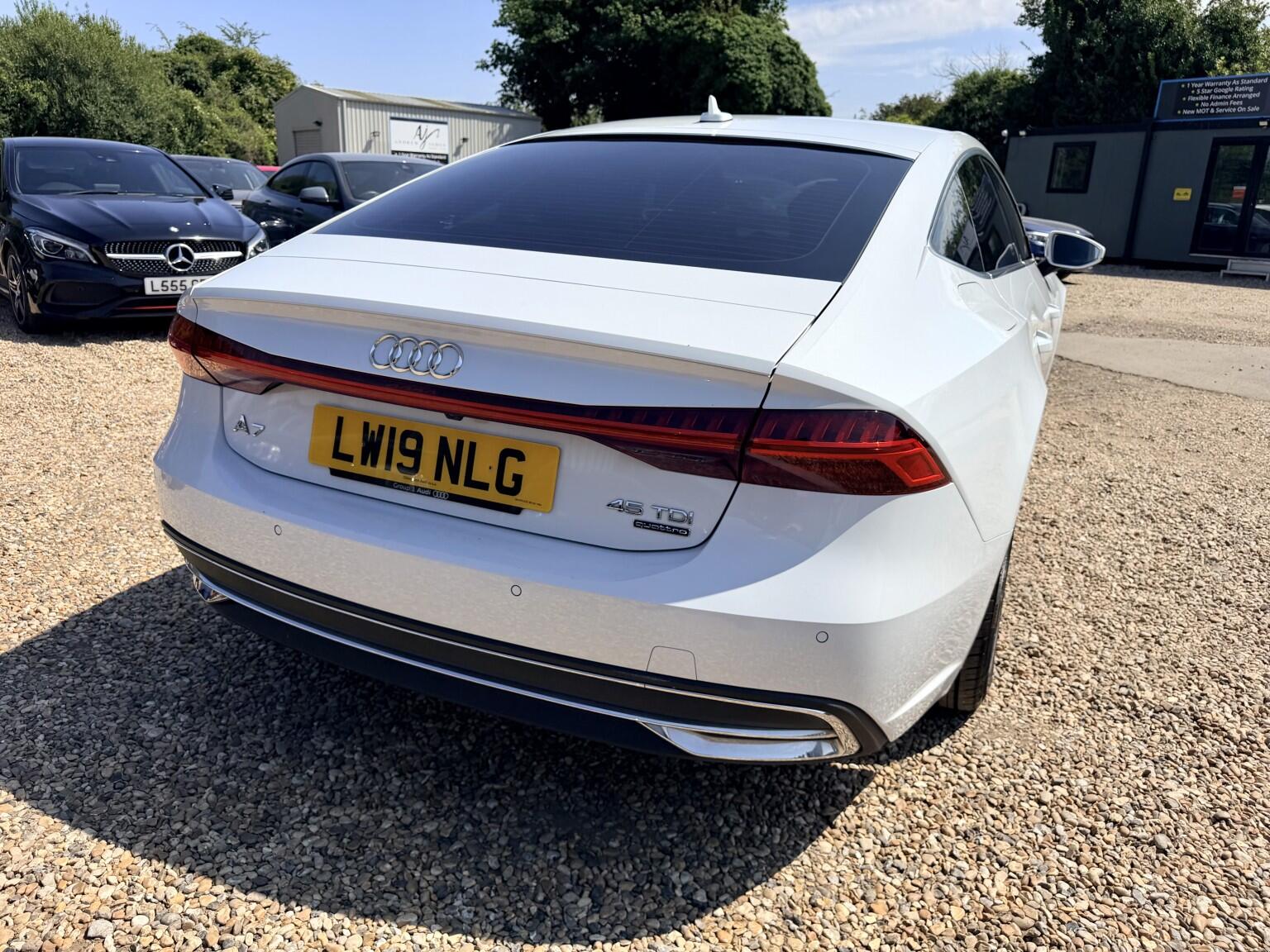 Audi A7 view 4