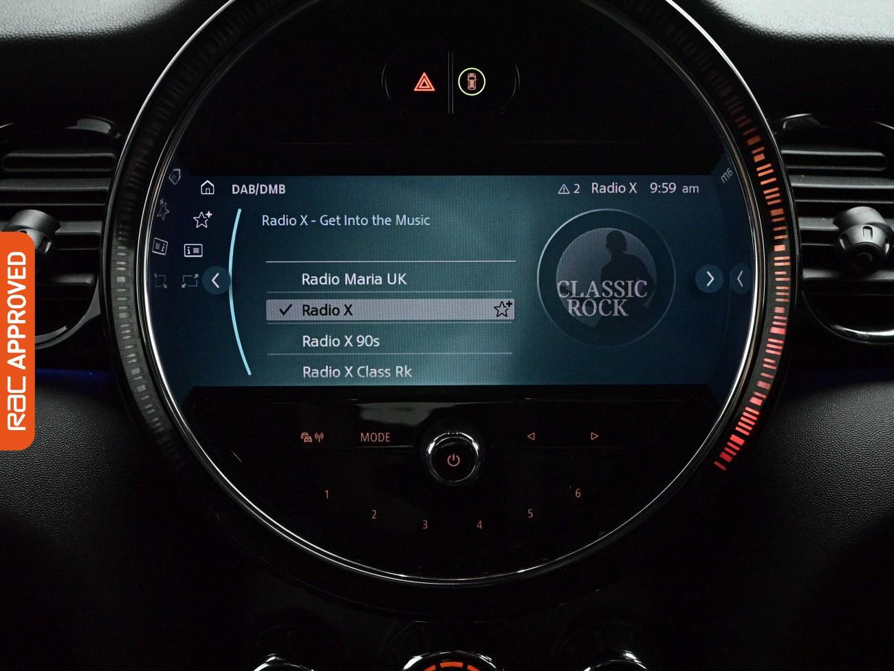 Mini Hatch view 15