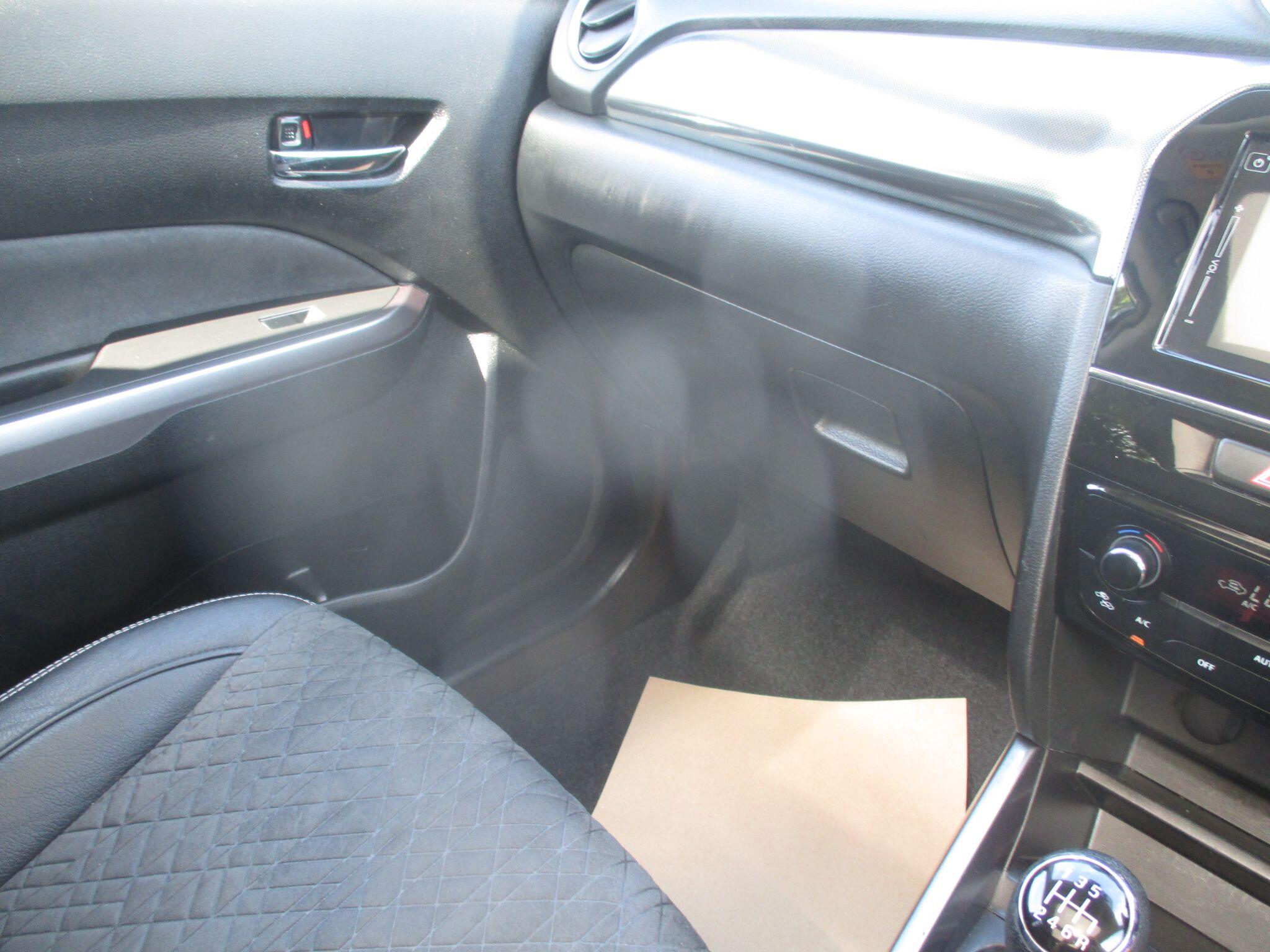 Suzuki Vitara view 42