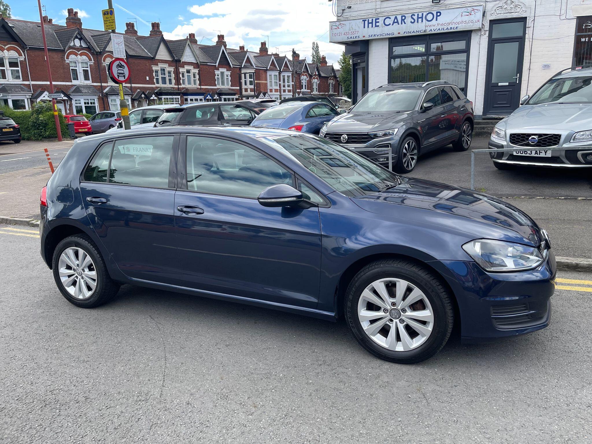 Volkswagen Golf view 7