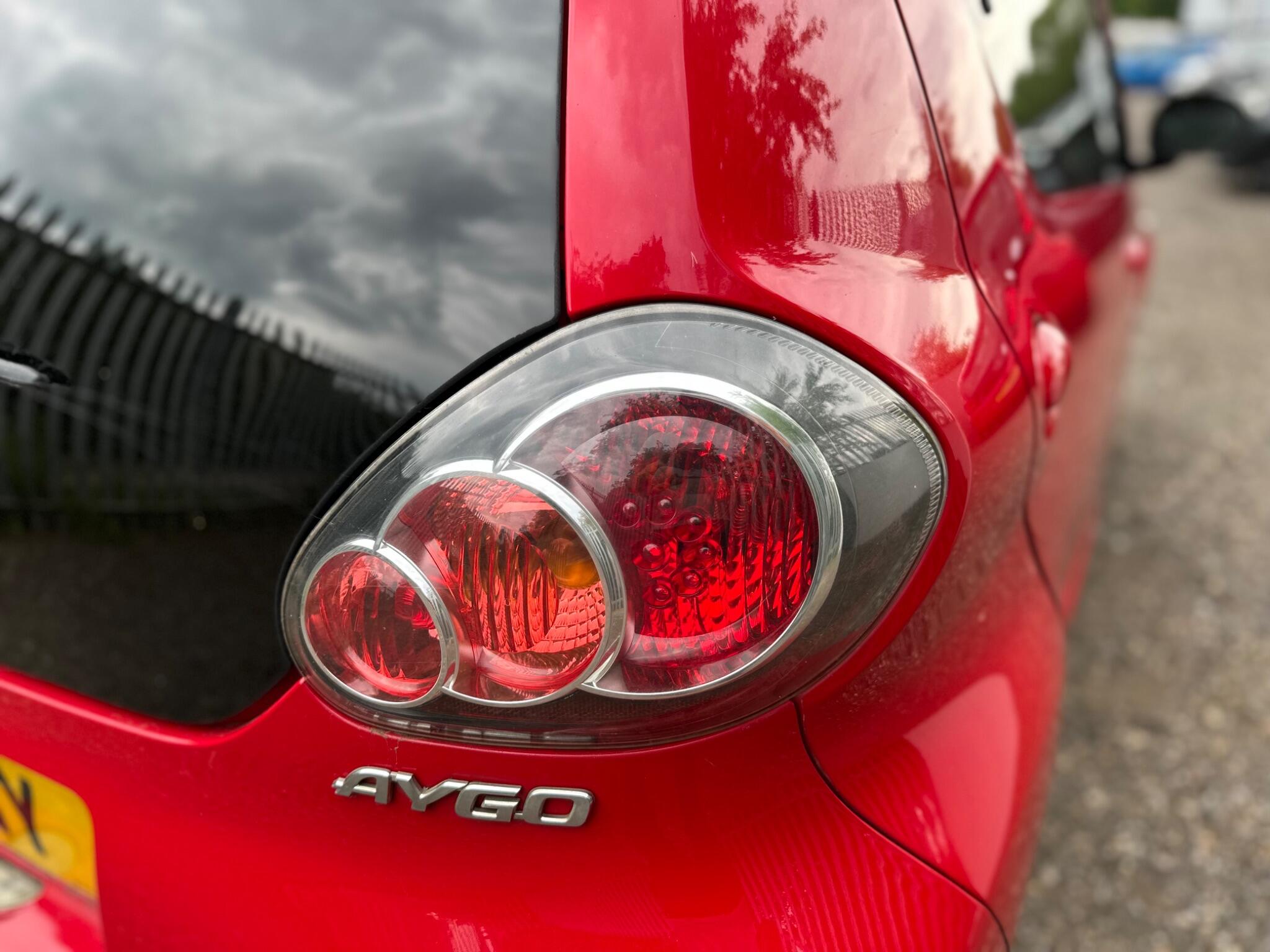 2014 Toyota AYGO image 31
