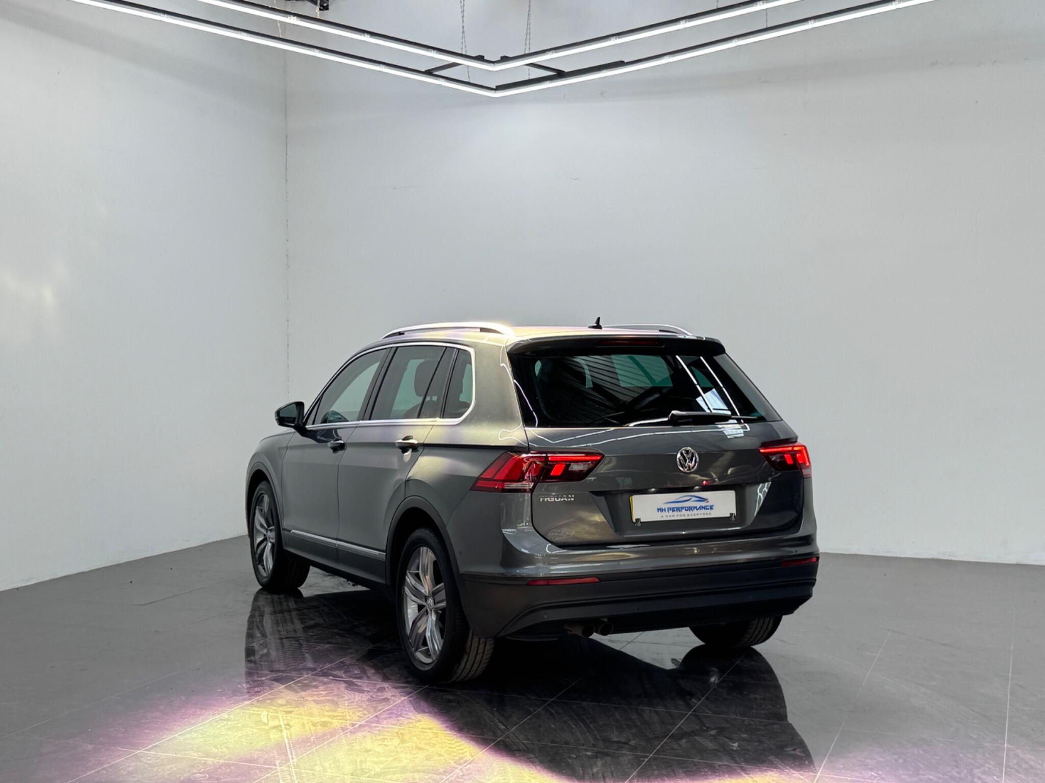 Volkswagen Tiguan view 33