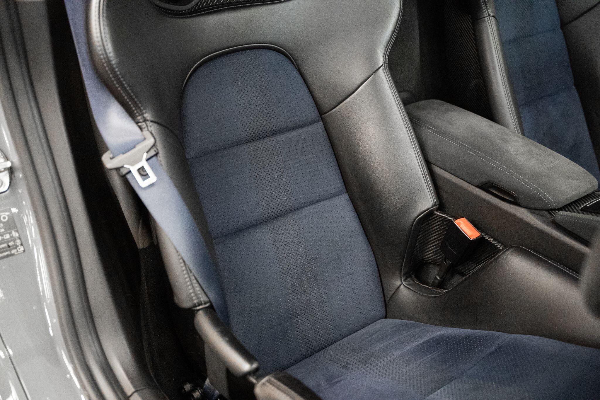 Porsche Cayman view 35