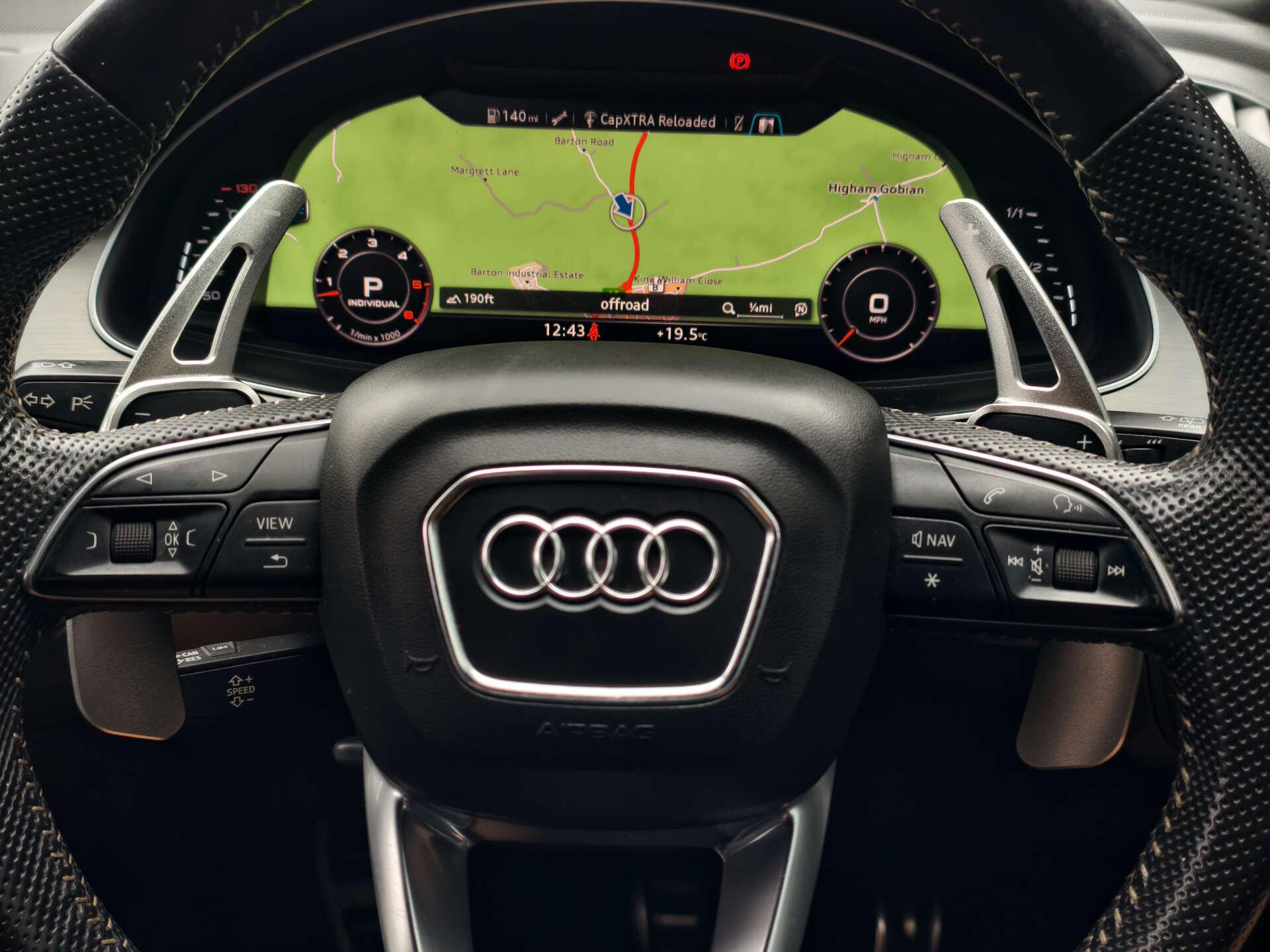 Audi Q7 view 33