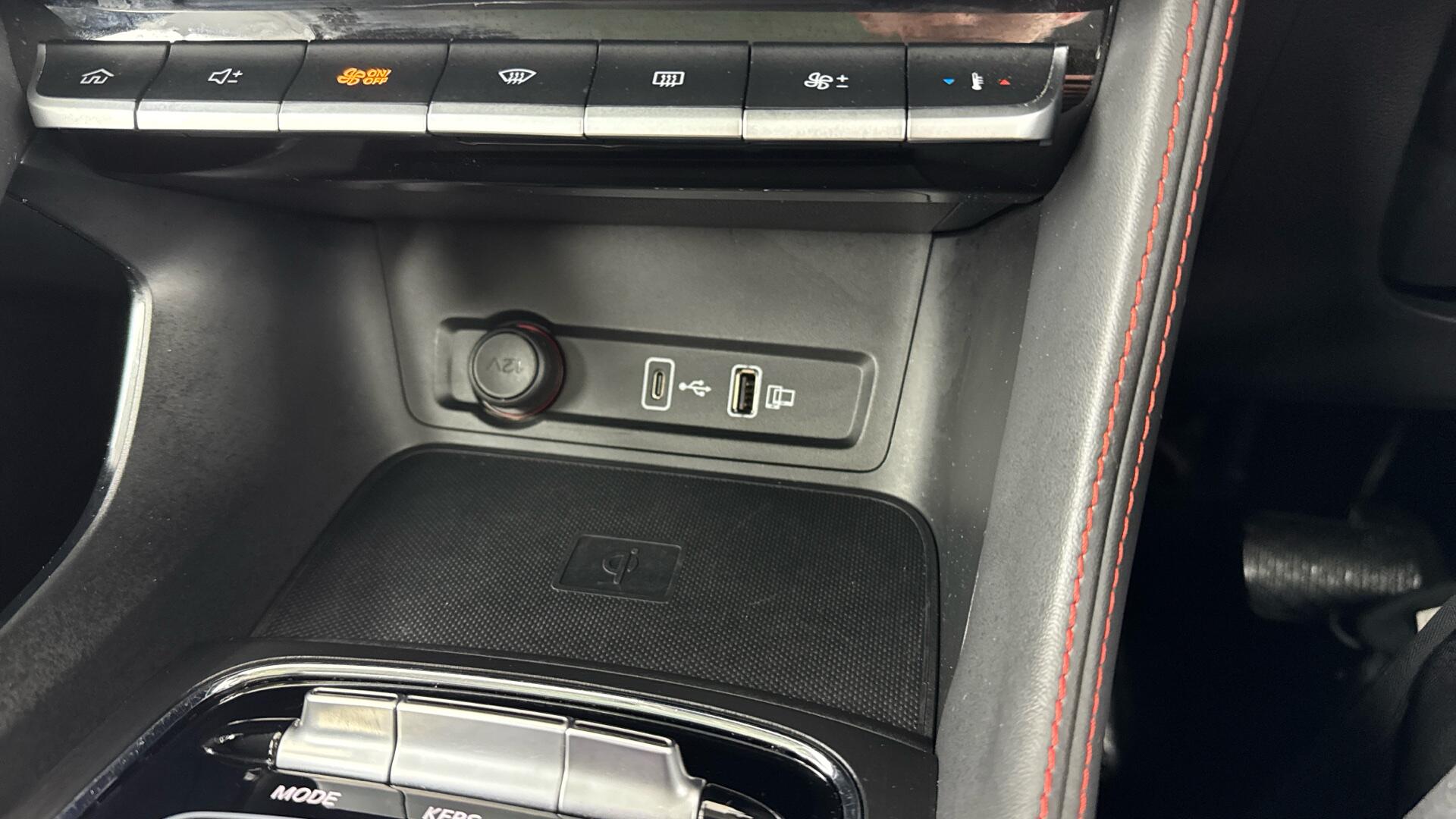 MG ZS view 35