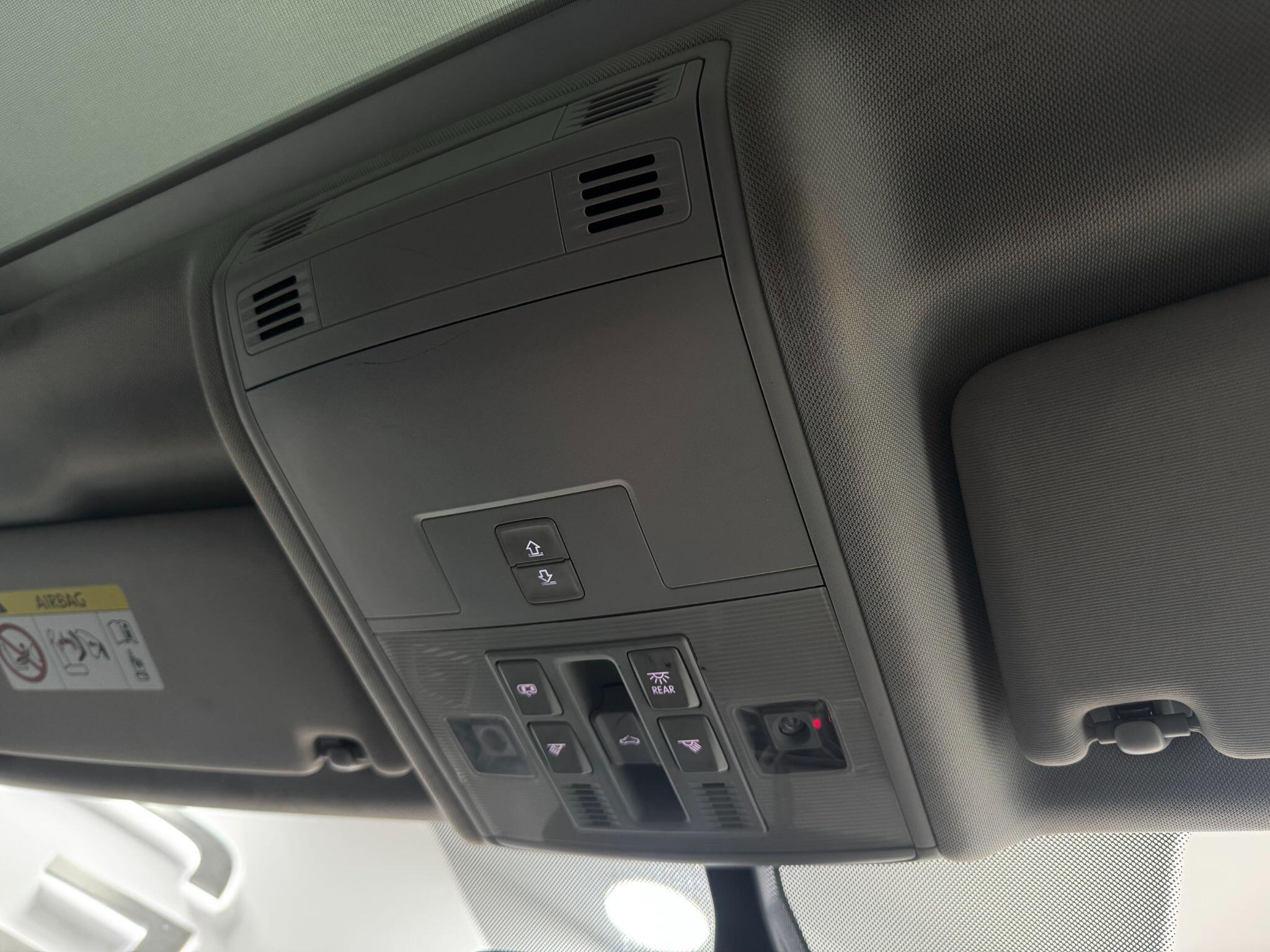 Volkswagen Golf view 43