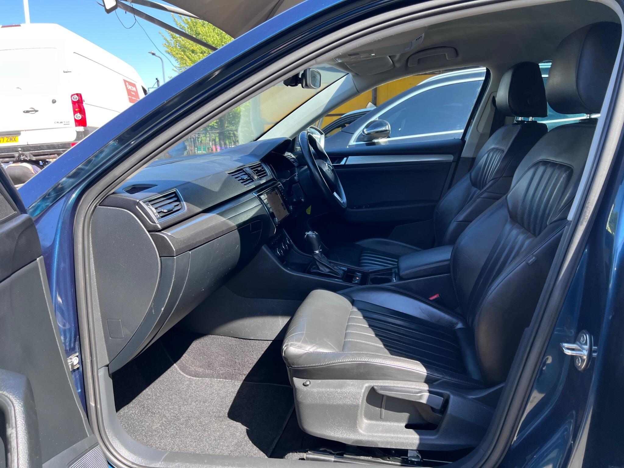 Skoda Superb view 36