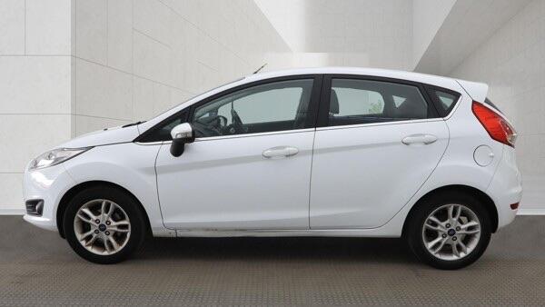 Ford Fiesta view 3