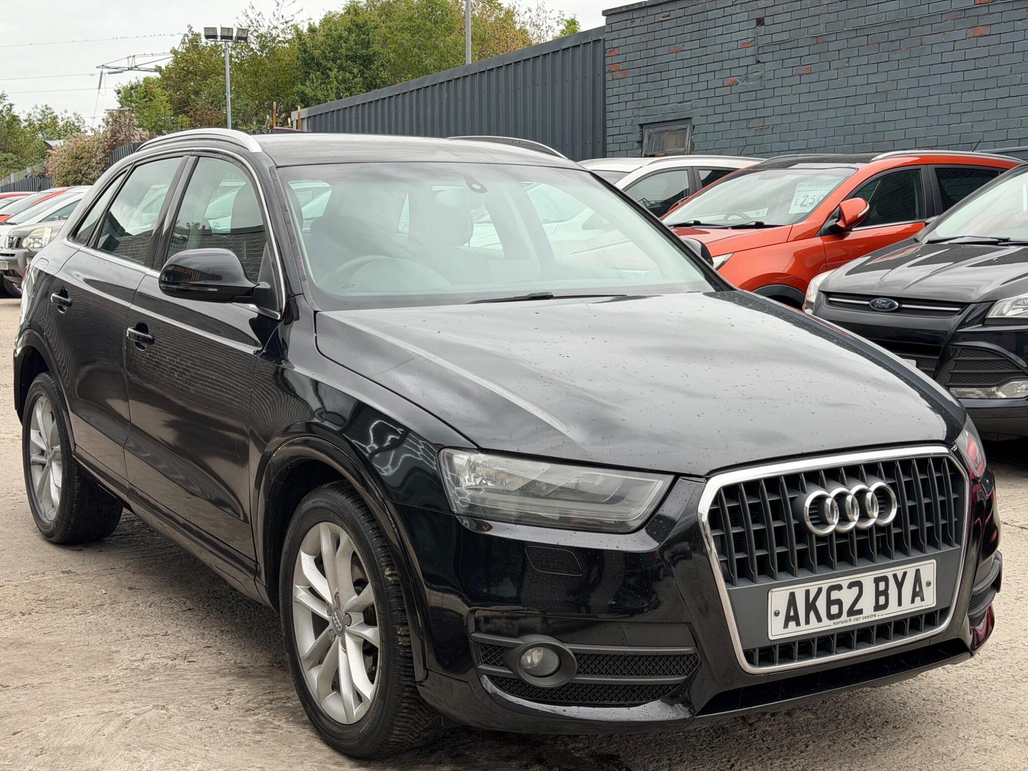 Audi Q3 view 3