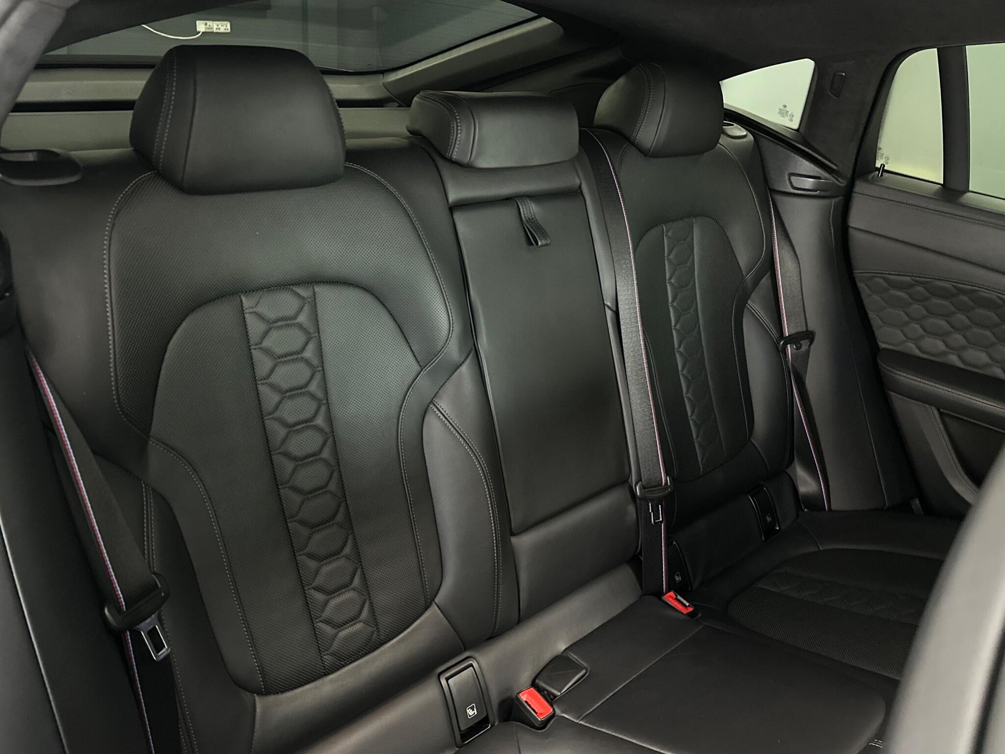BMW X6 M view 39