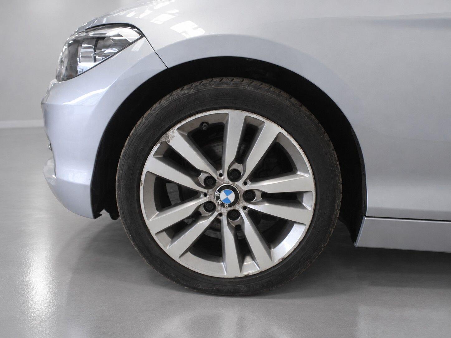 BMW 1 Series view 53