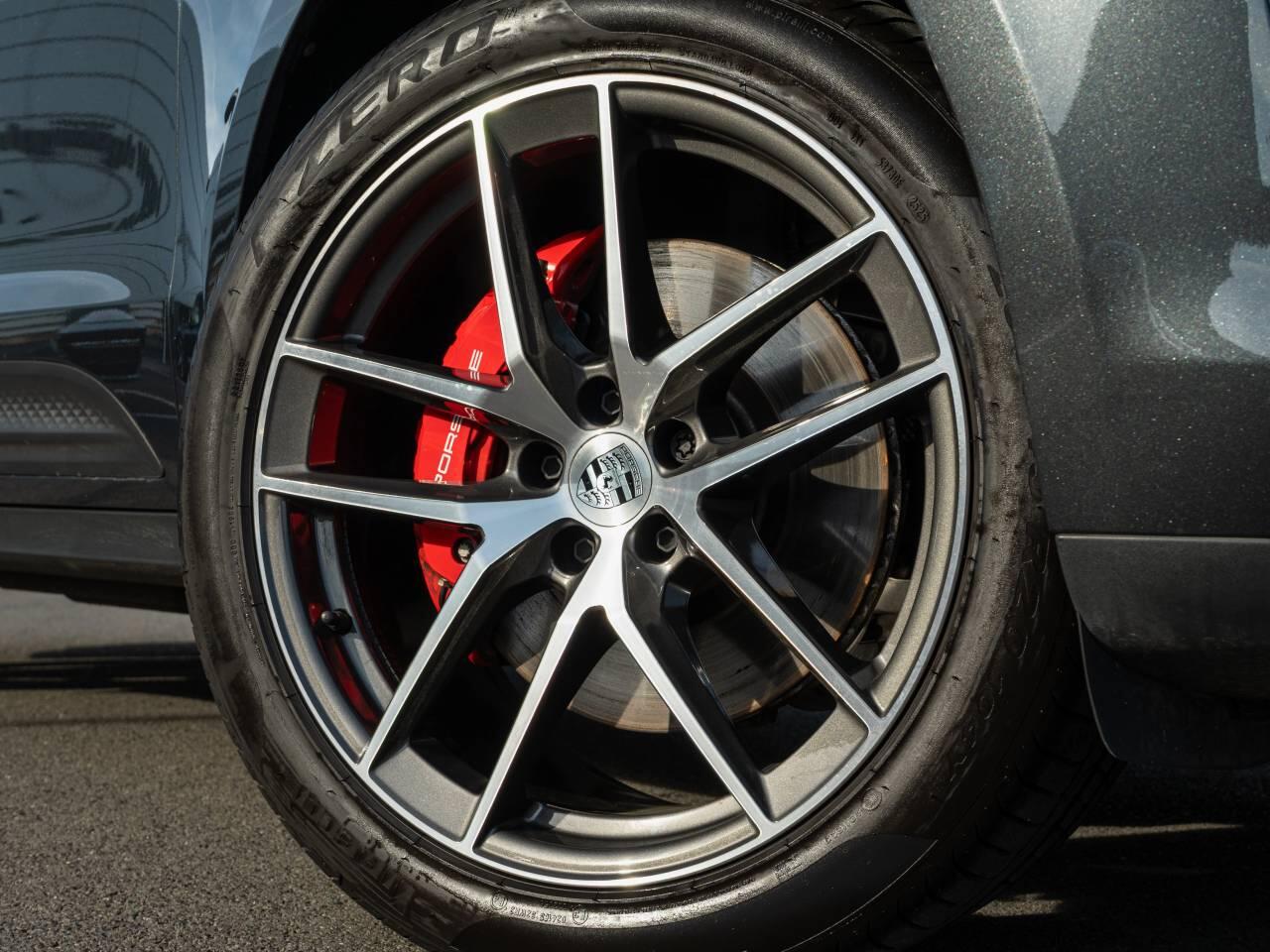 Porsche Macan view 47