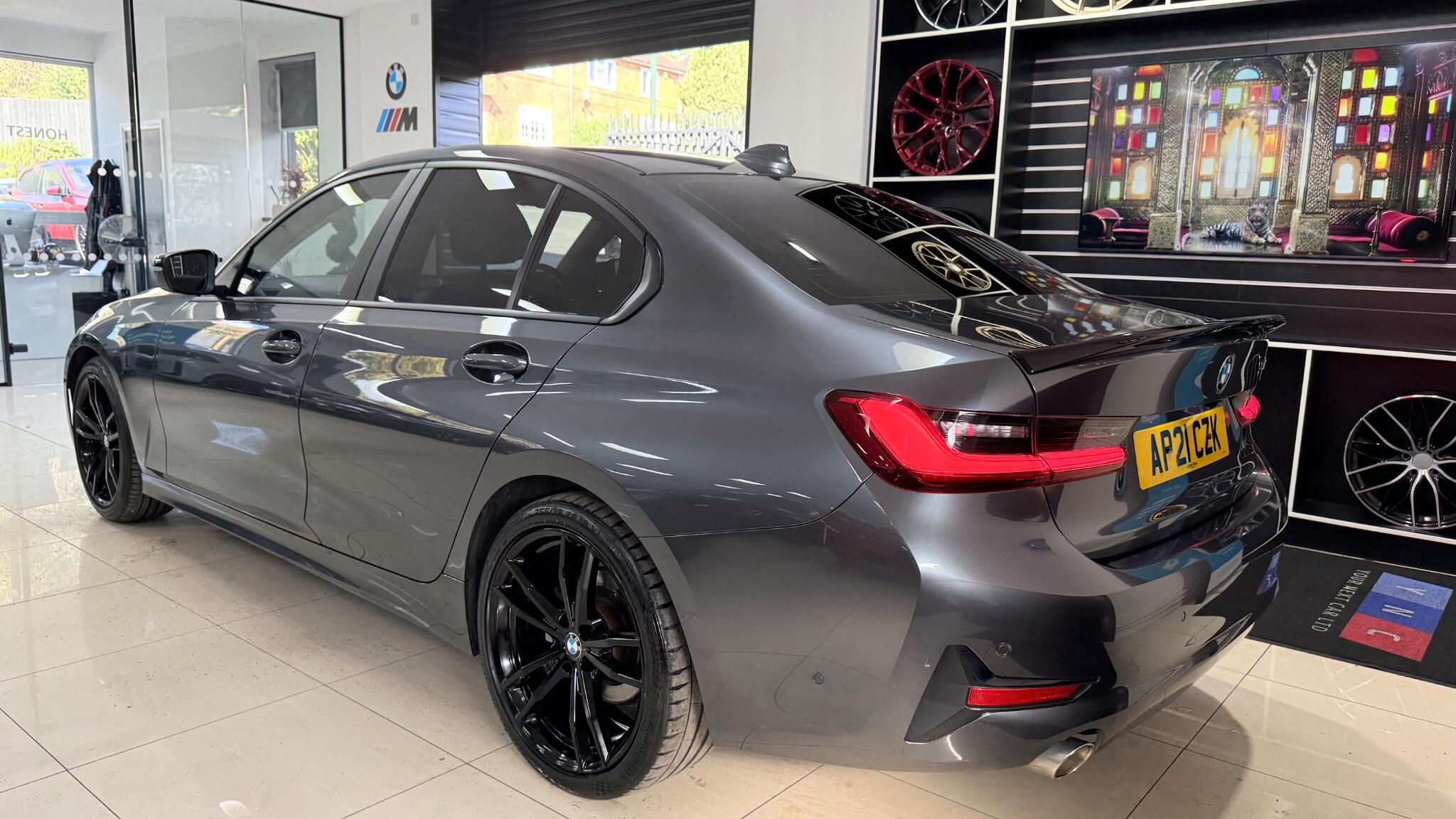 BMW 3 Series view 34