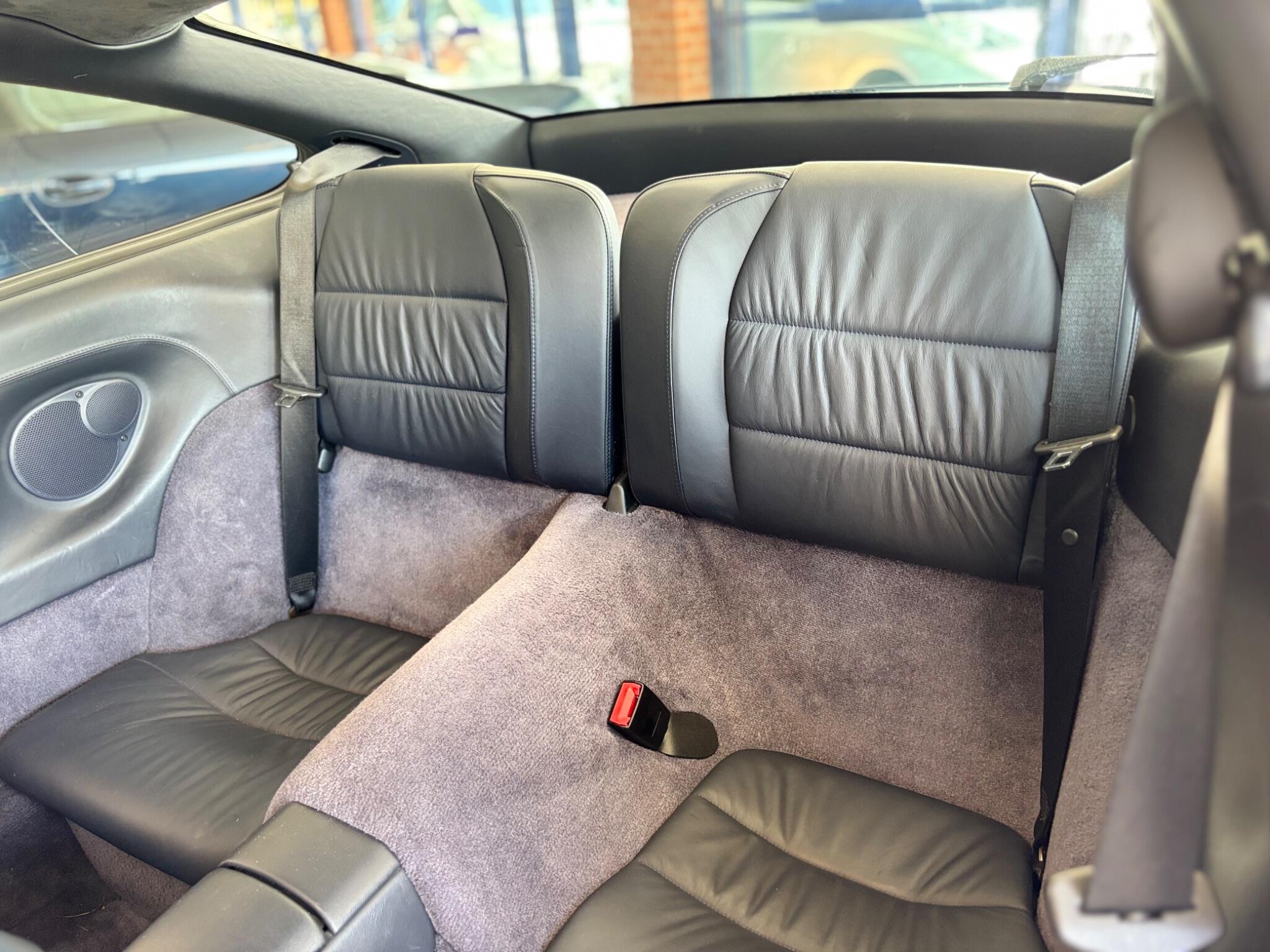Porsche 911 view 12