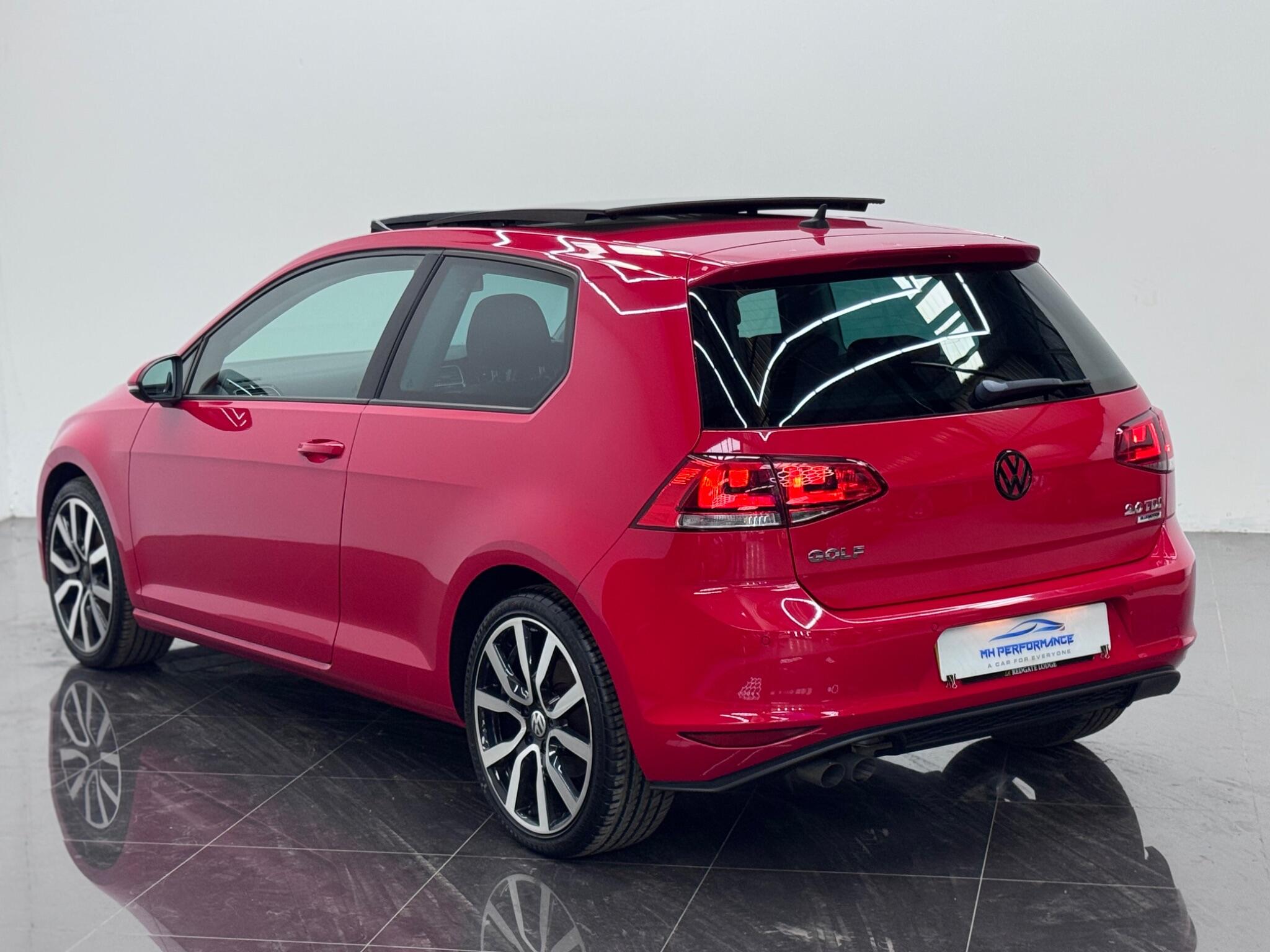 Volkswagen Golf view 6
