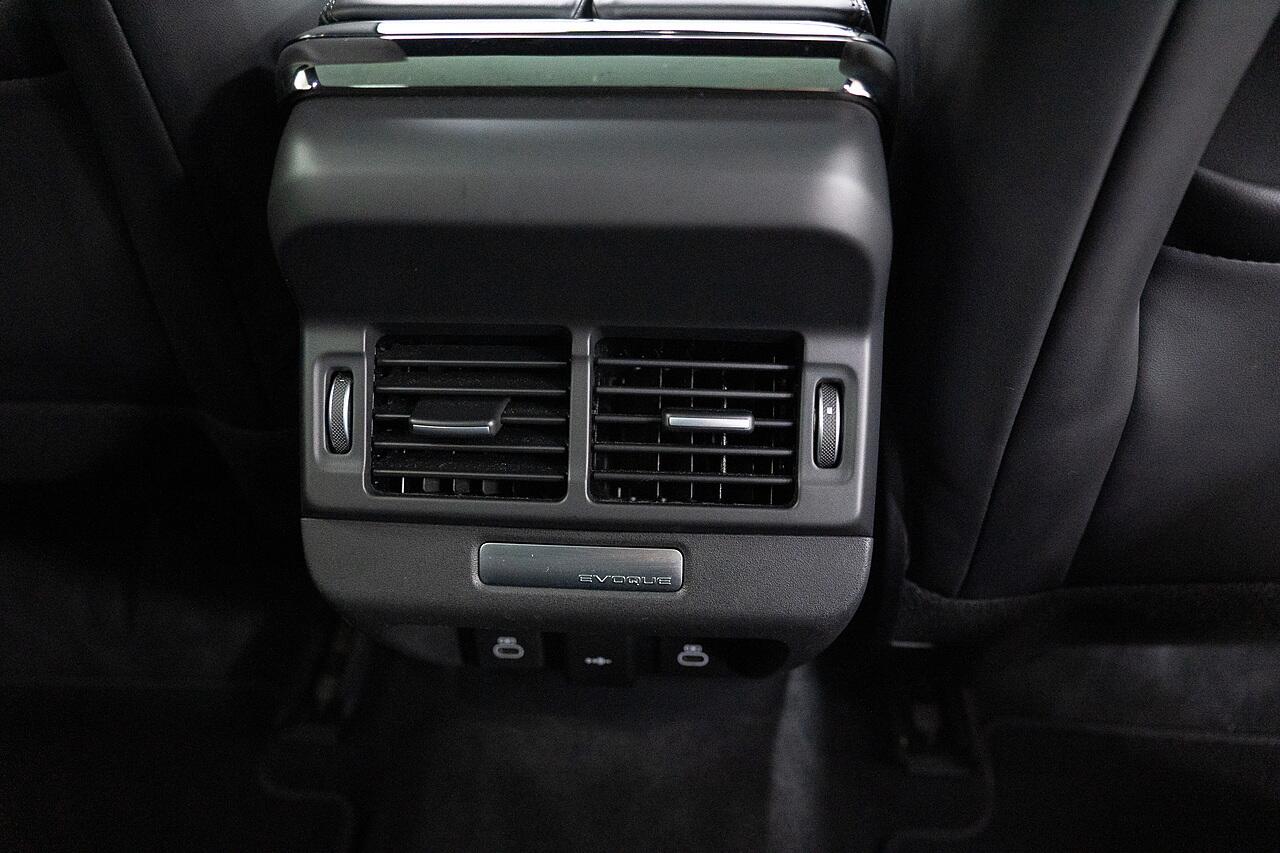 Land Rover Range Rover Evoque view 32