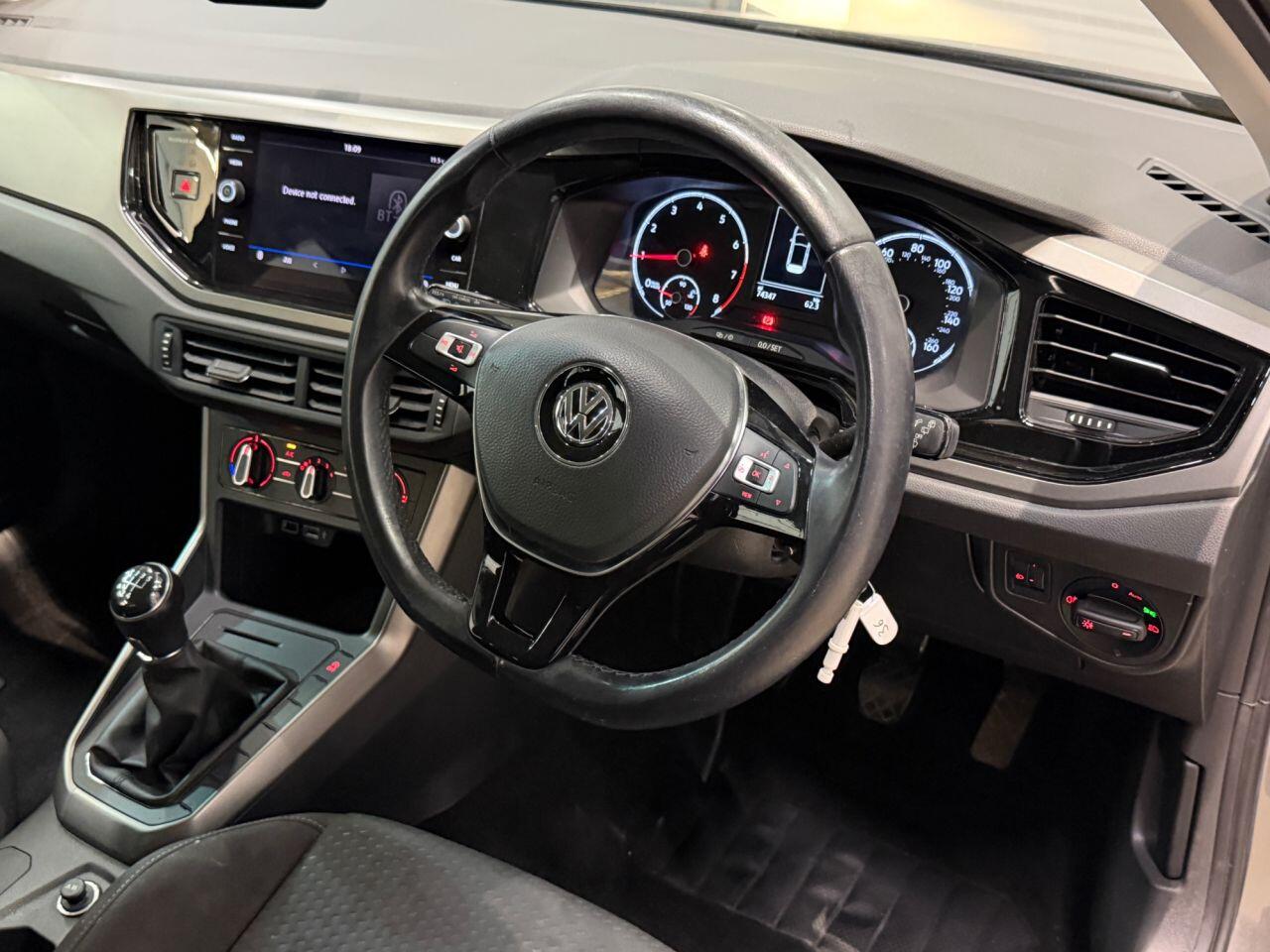 Volkswagen Polo view 18