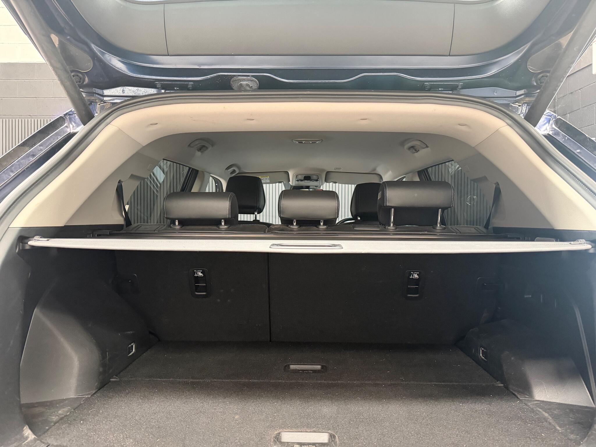 KGM Korando E-Motion view 36