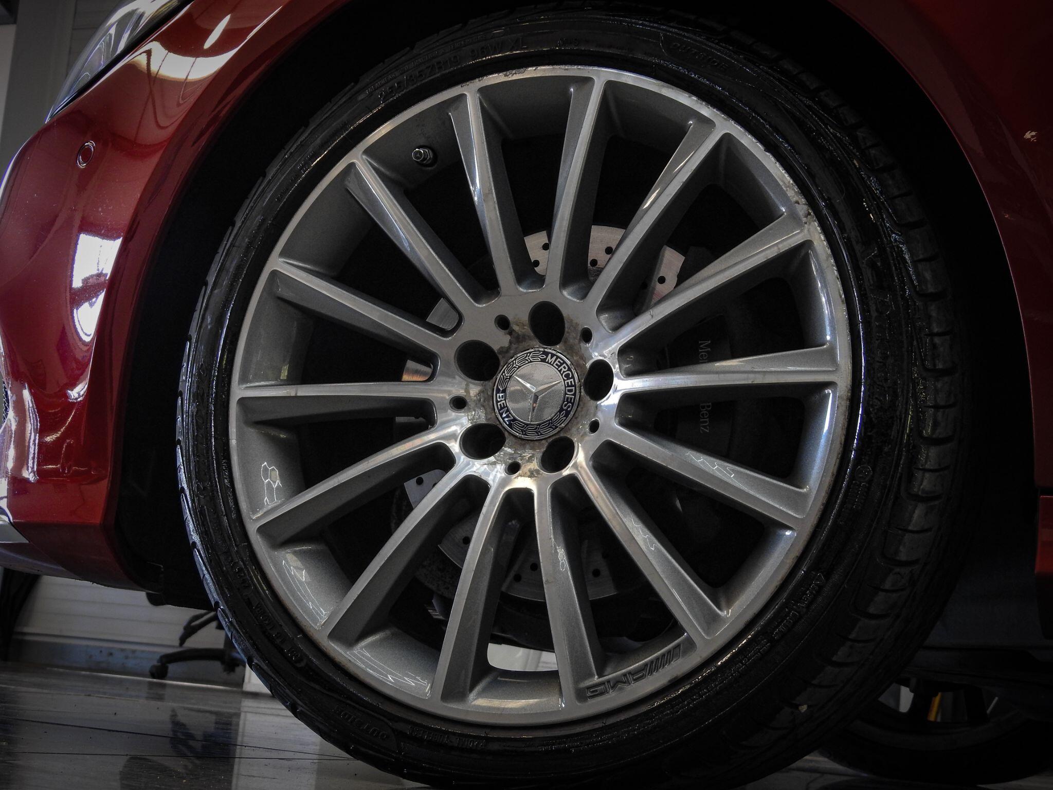 Mercedes-Benz CLS view 20