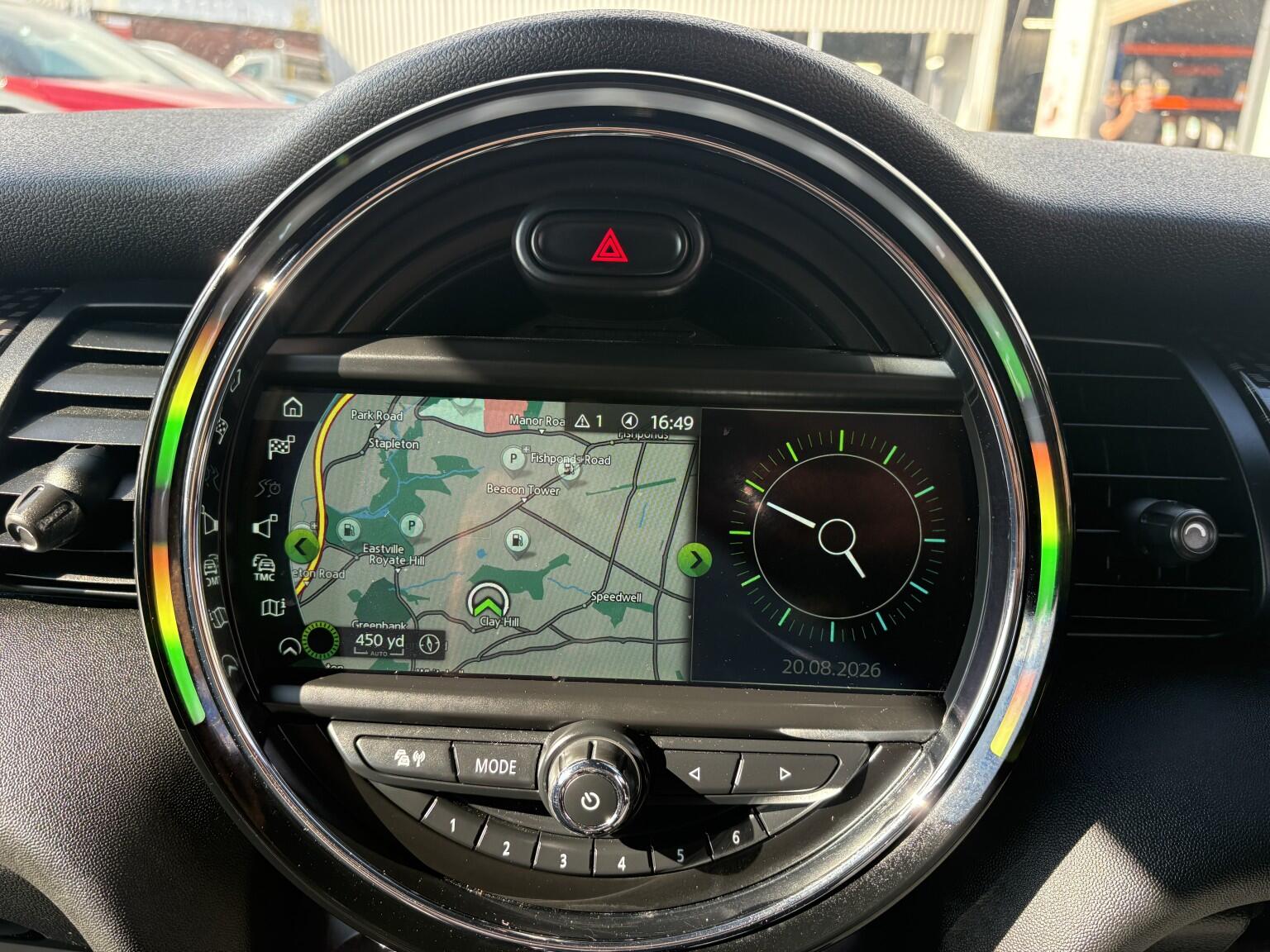 Mini Convertible view 26