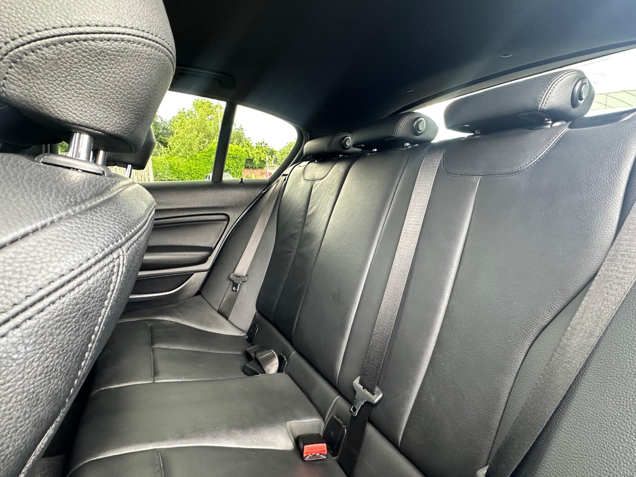BMW 1 Series view 27