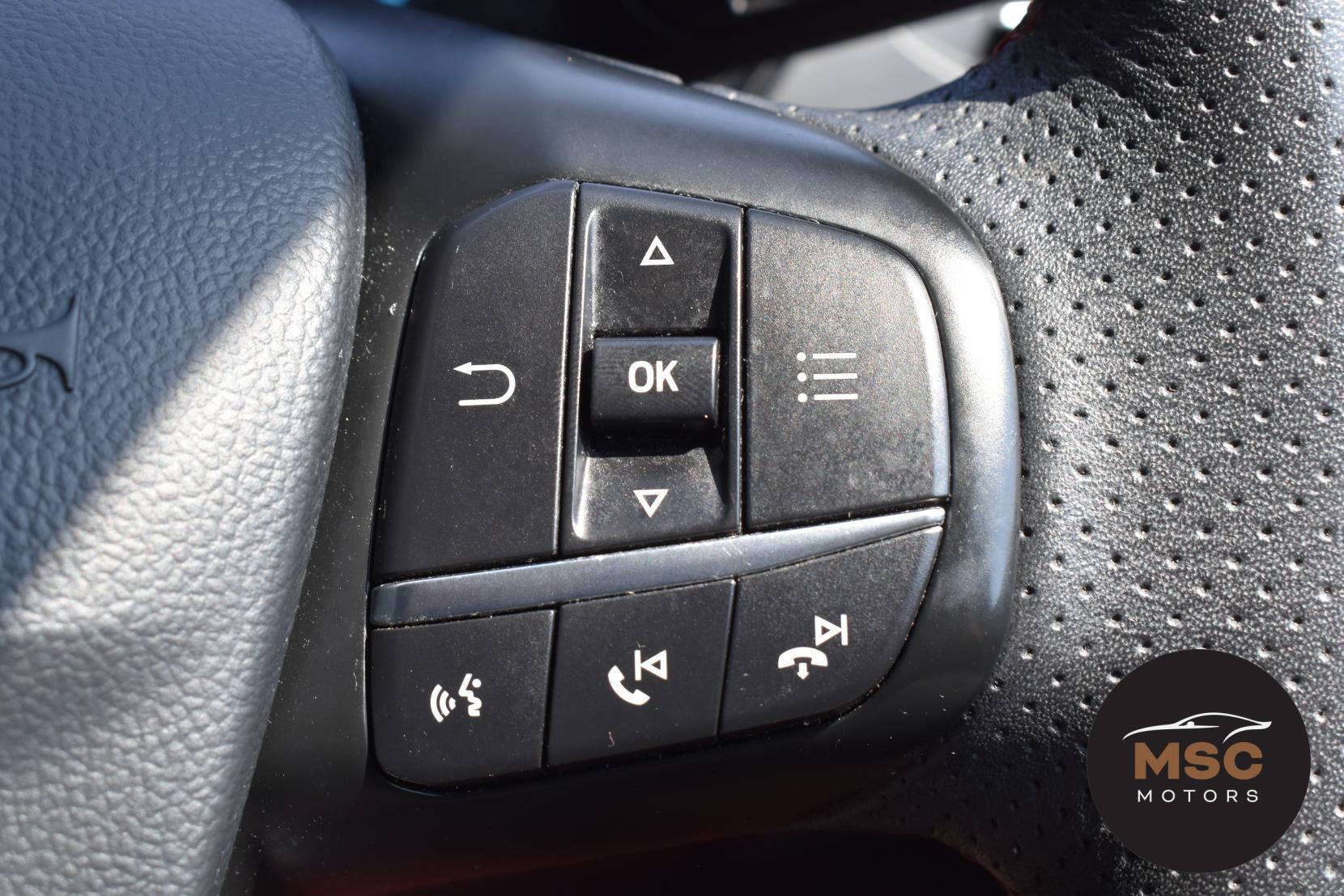 Ford Focus view 47
