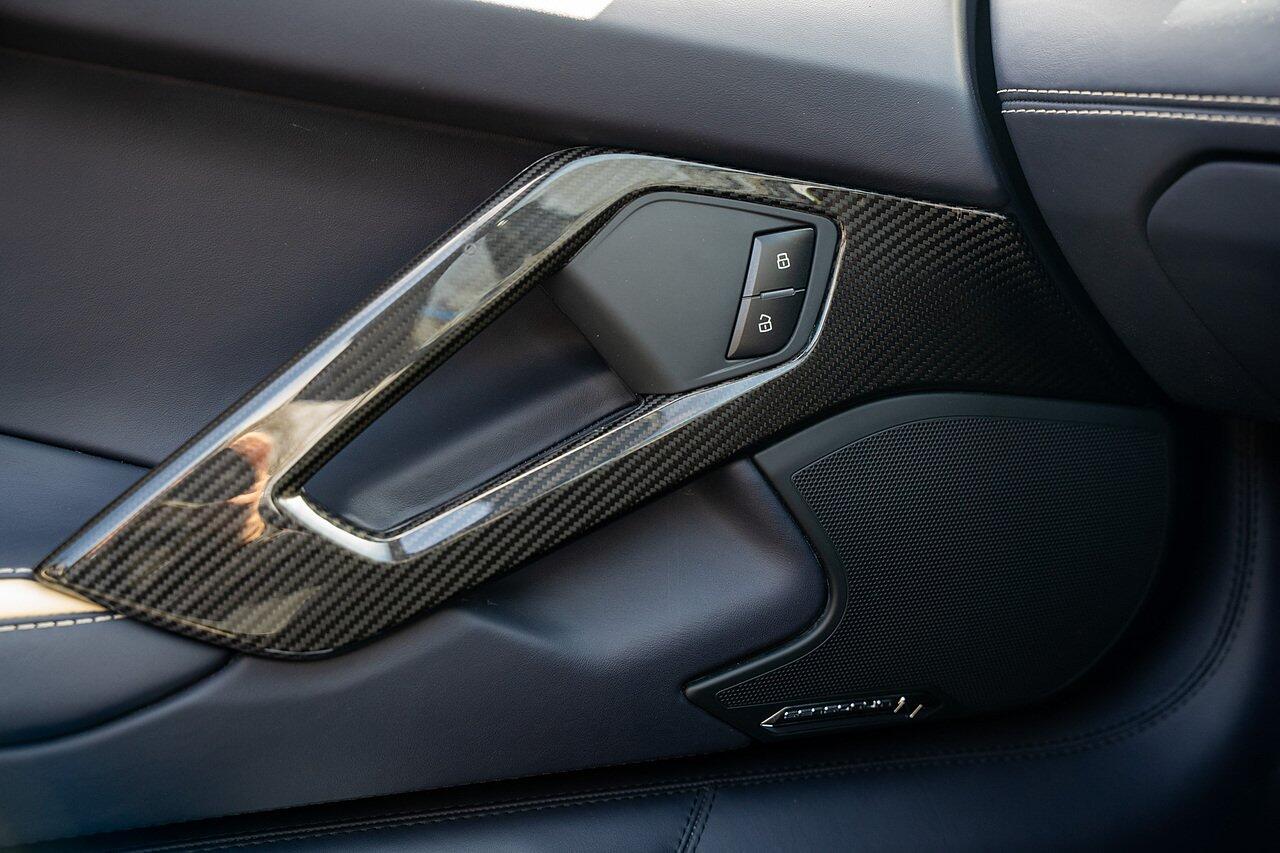 Lamborghini Aventador view 78