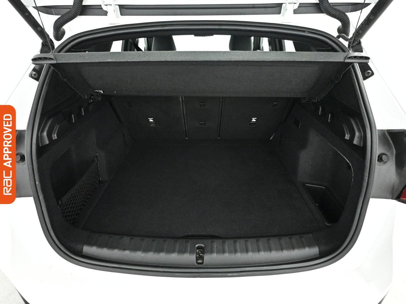 BMW Ix1 view 29