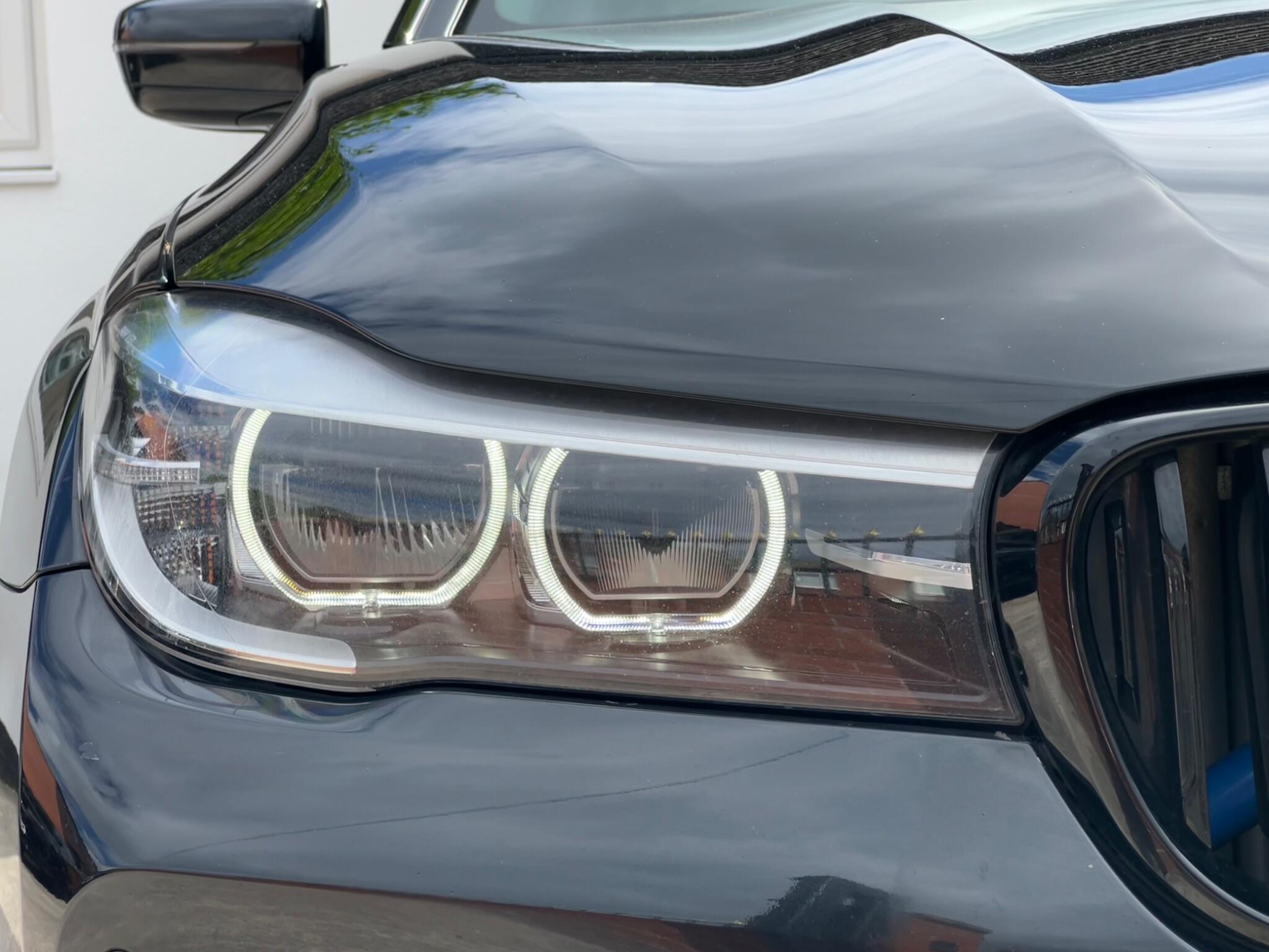 BMW 7 Series view 21