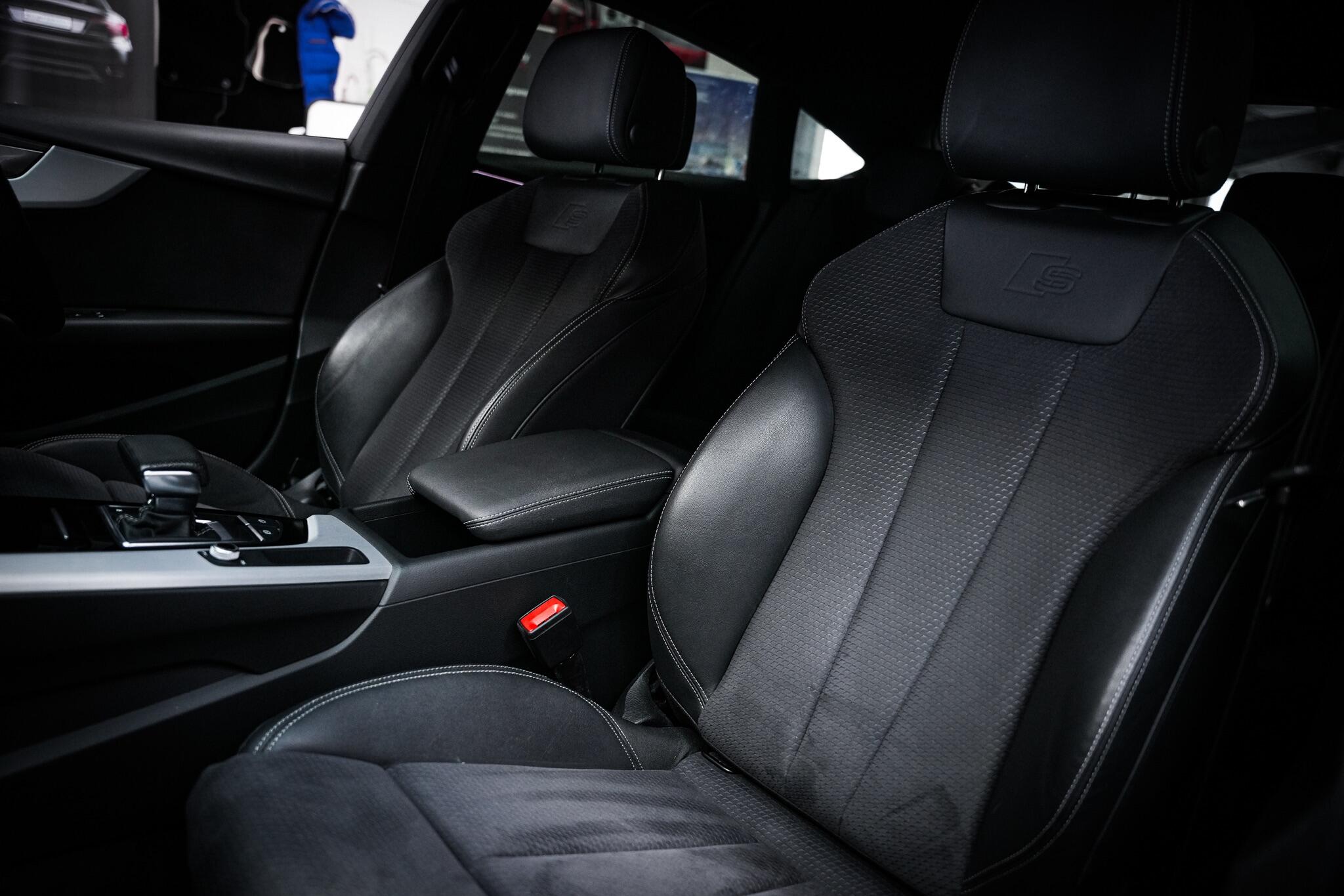 Audi A5 view 23