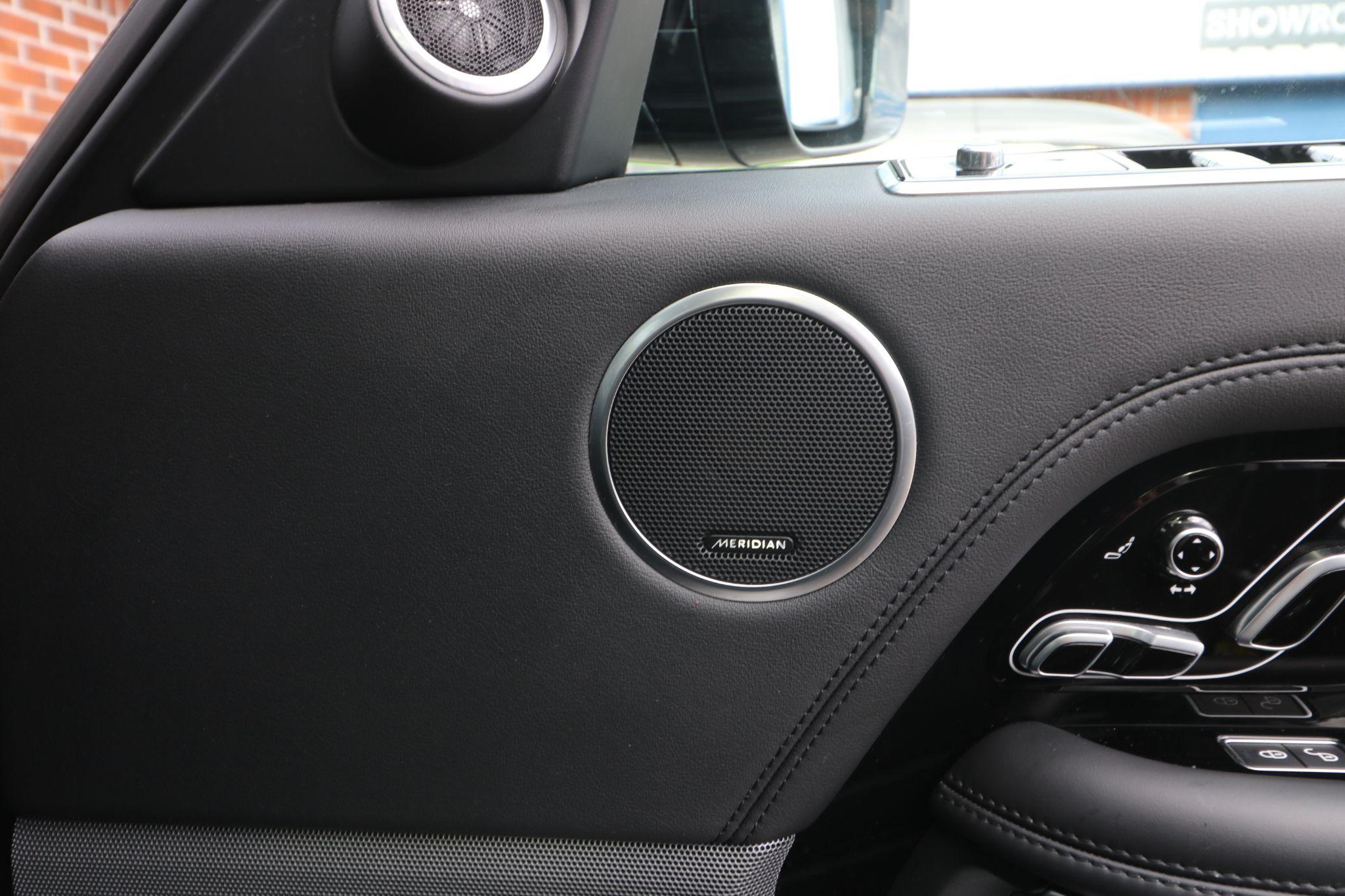 Land Rover Range Rover view 27
