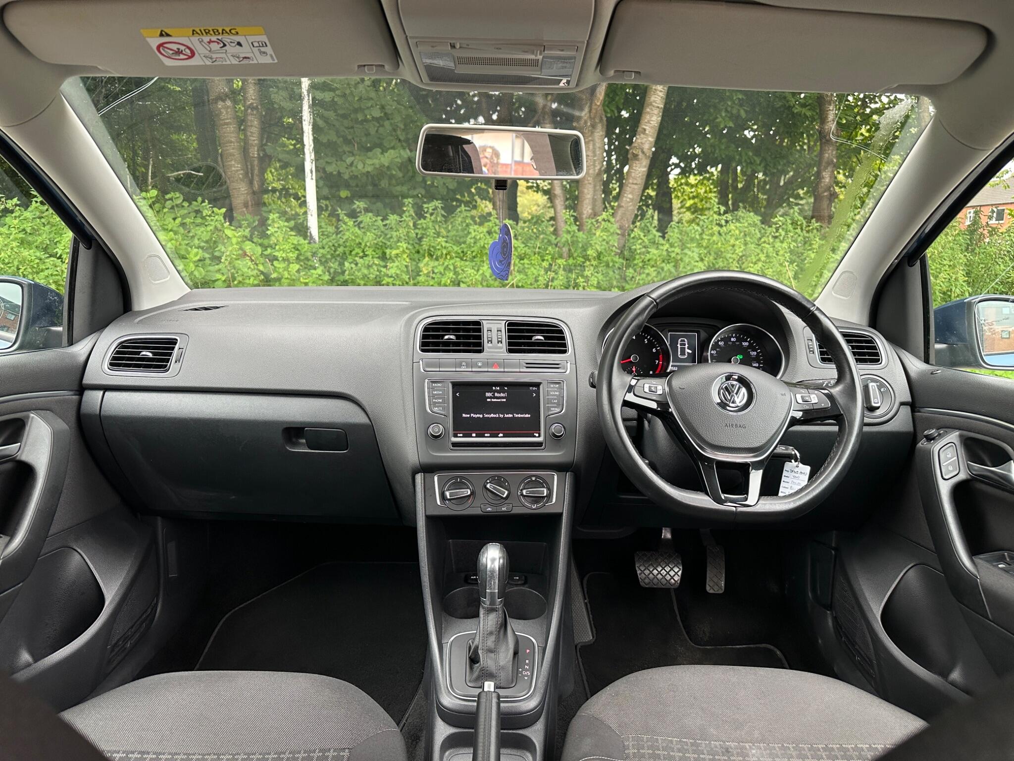 Volkswagen Polo view 24