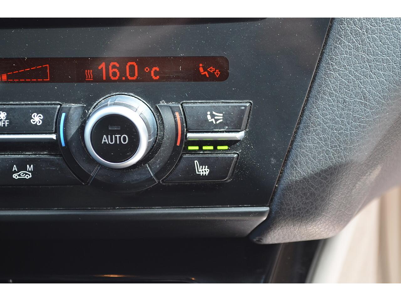BMW 6 Series view 21