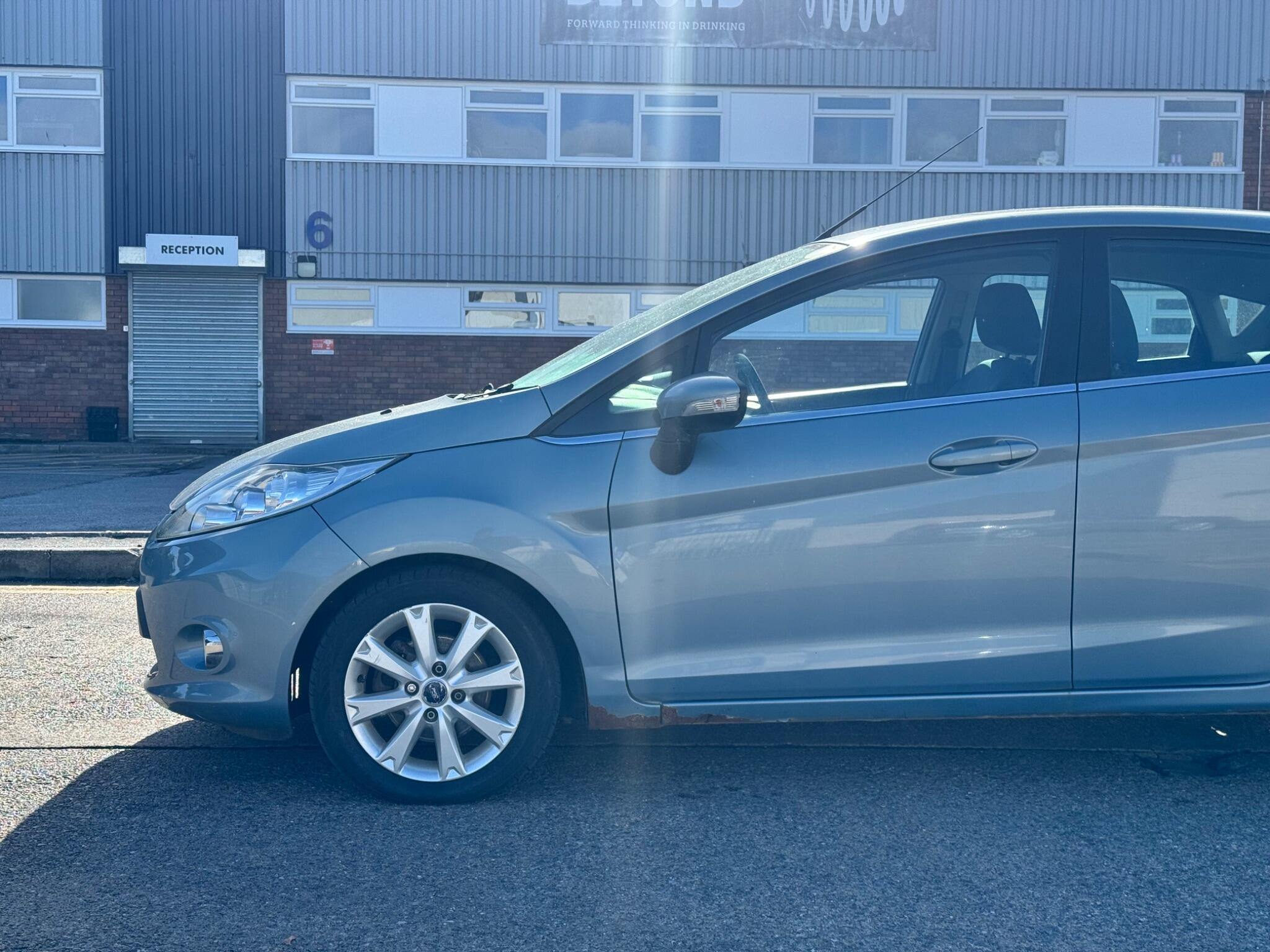 Ford Fiesta view 12