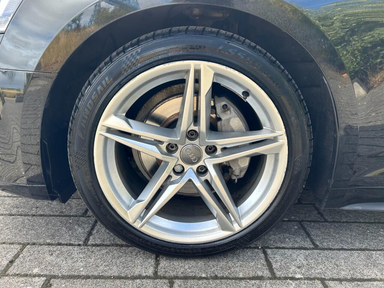 Audi A5 view 44