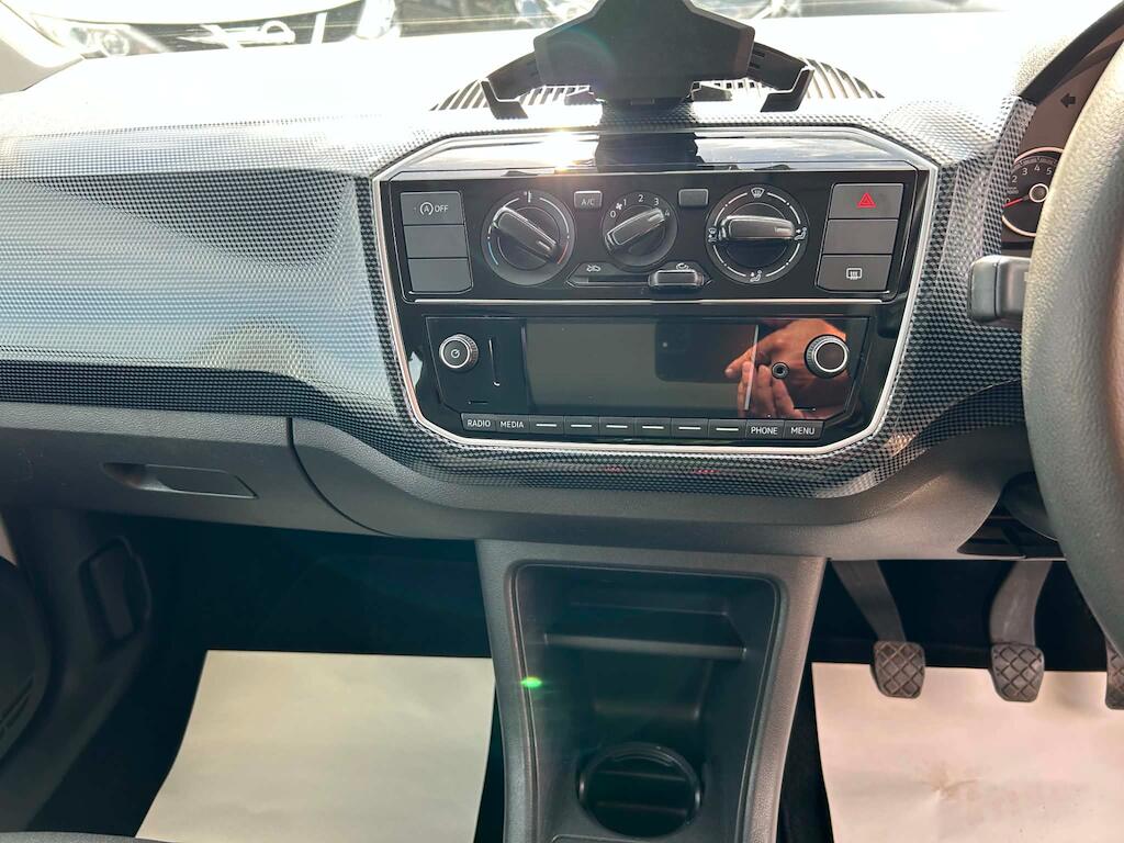 Volkswagen Up! view 11