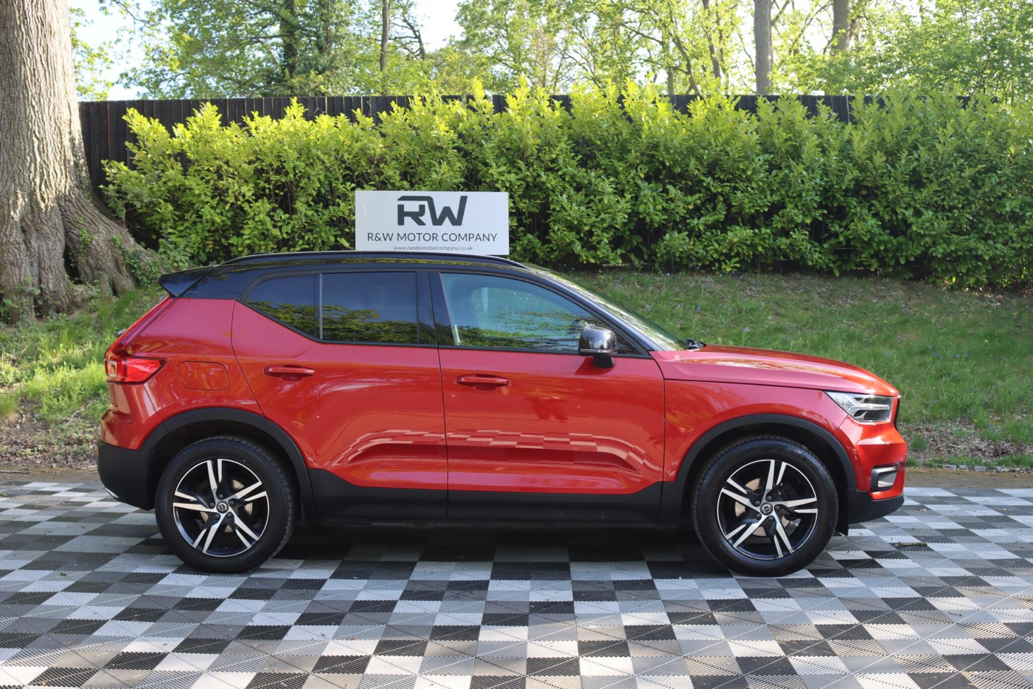 Volvo XC40 view 14