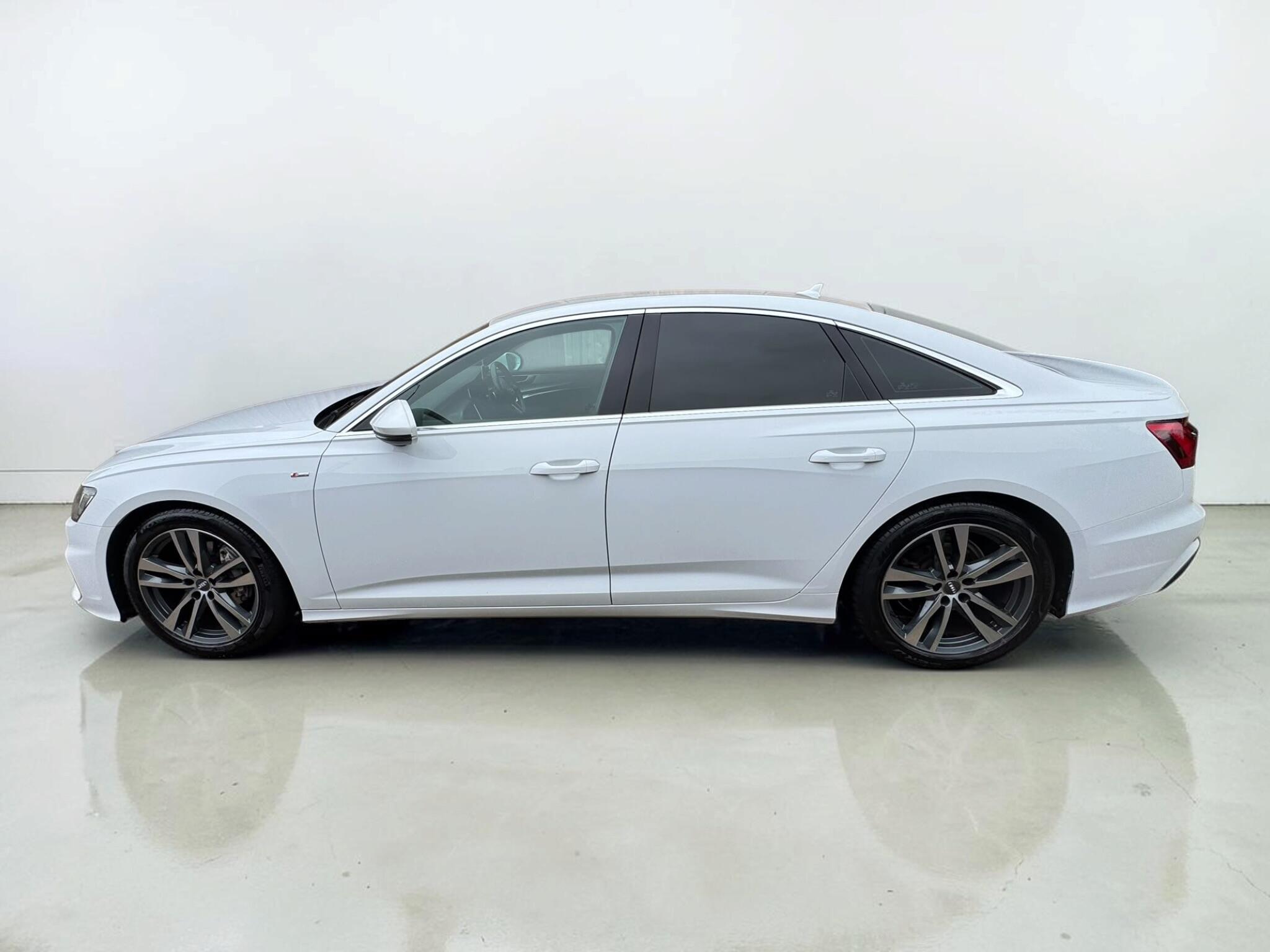 Audi A6 view 15