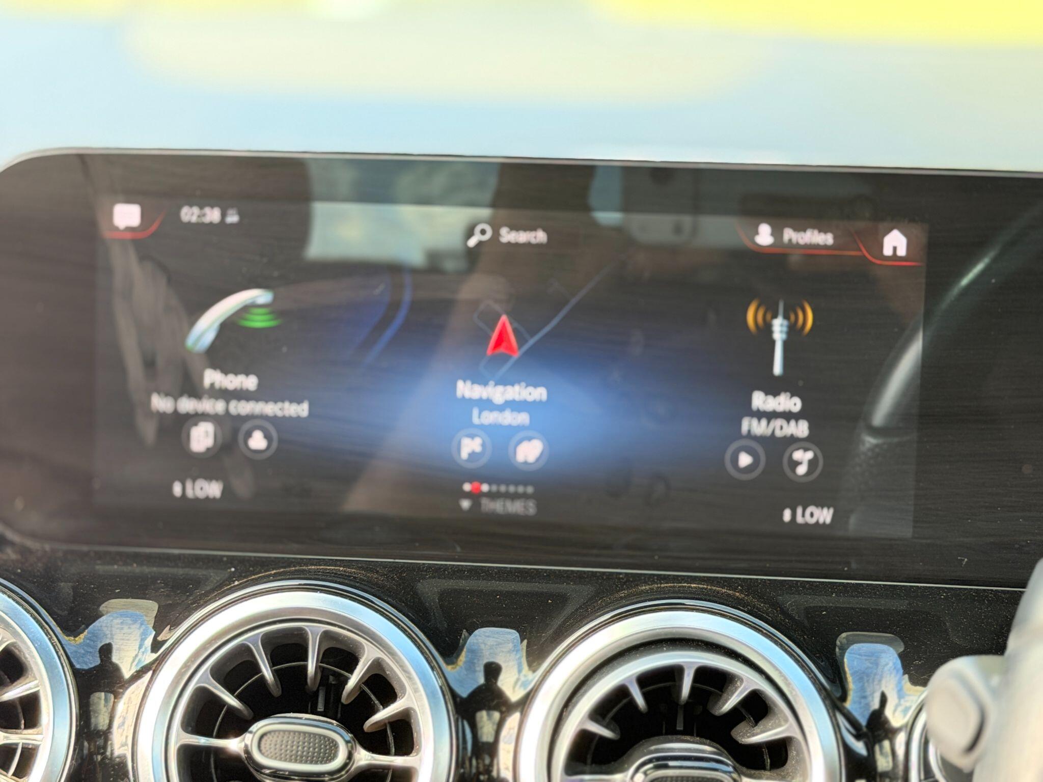 Mercedes-Benz EQA view 49