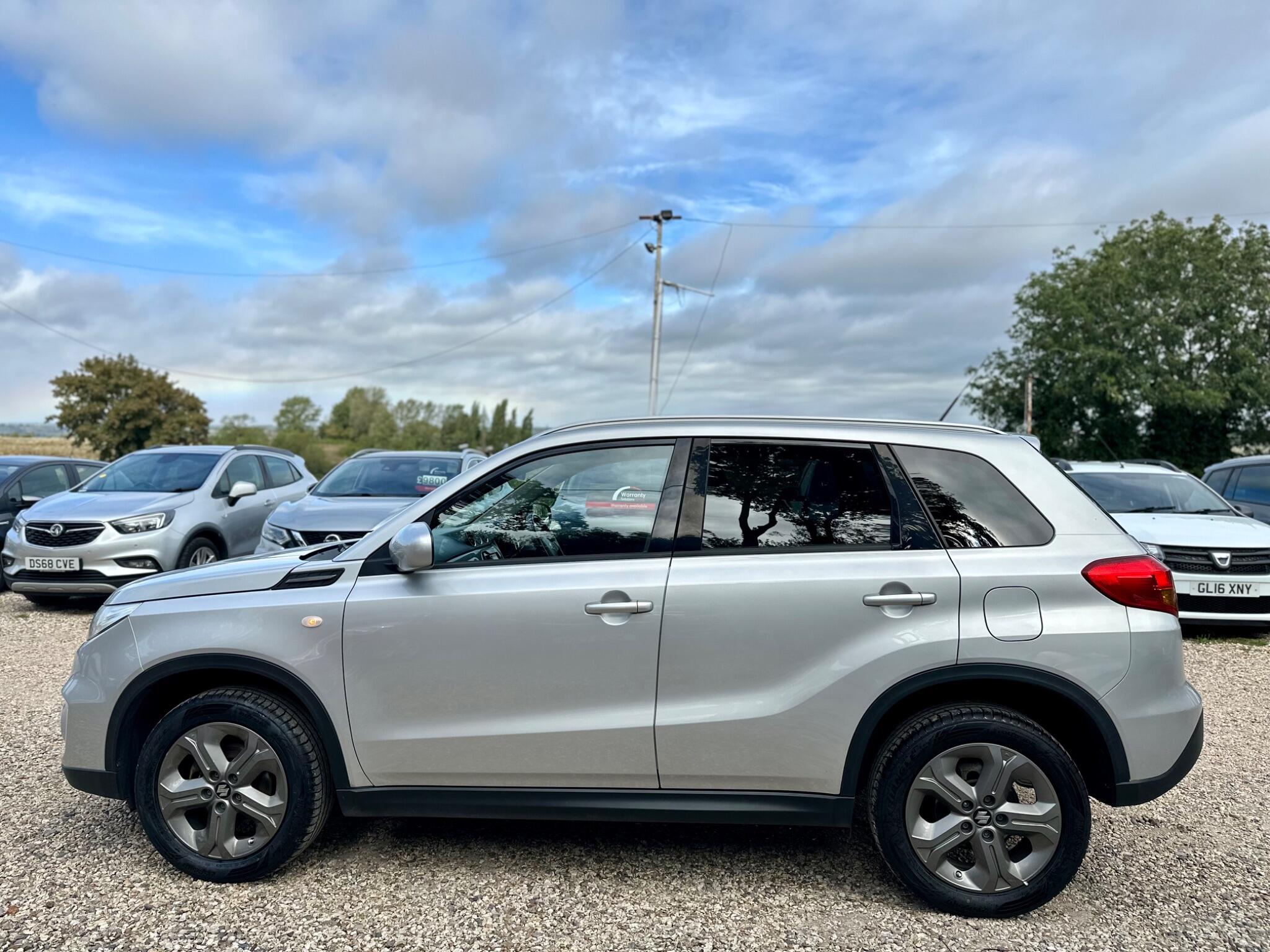 Suzuki Vitara view 9